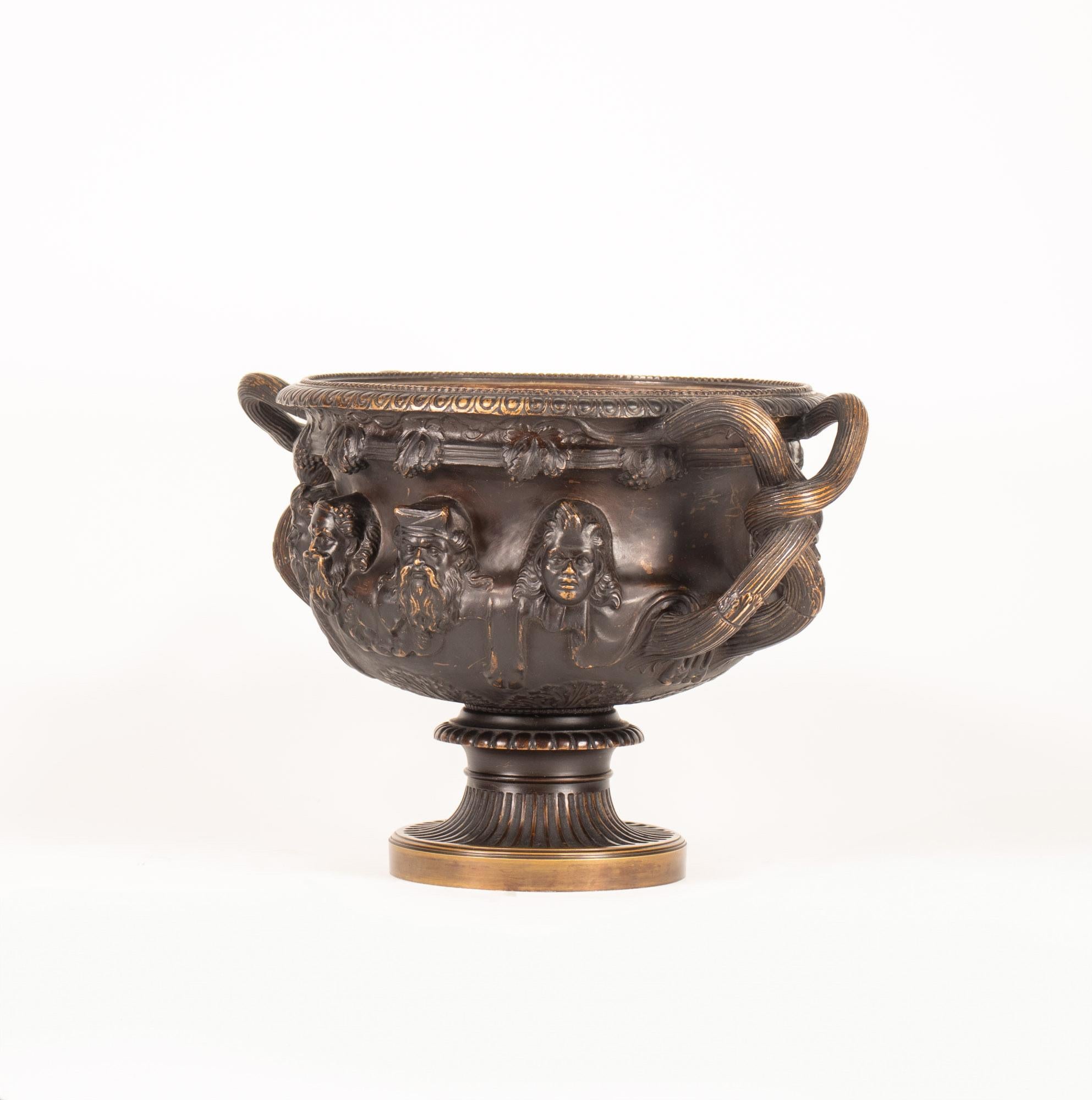Francese Vaso Grand Tour in bronzo francese della metà del XIX secolo firmato da Achille Collas in vendita