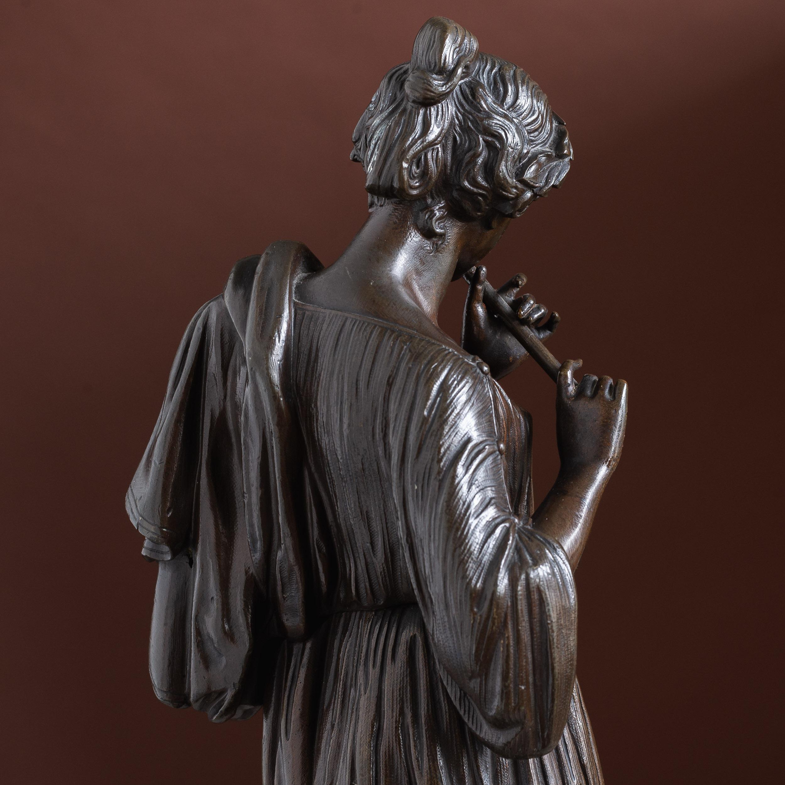 Bronzo francese di Euterpe della metà del XIX secolo in vendita 3