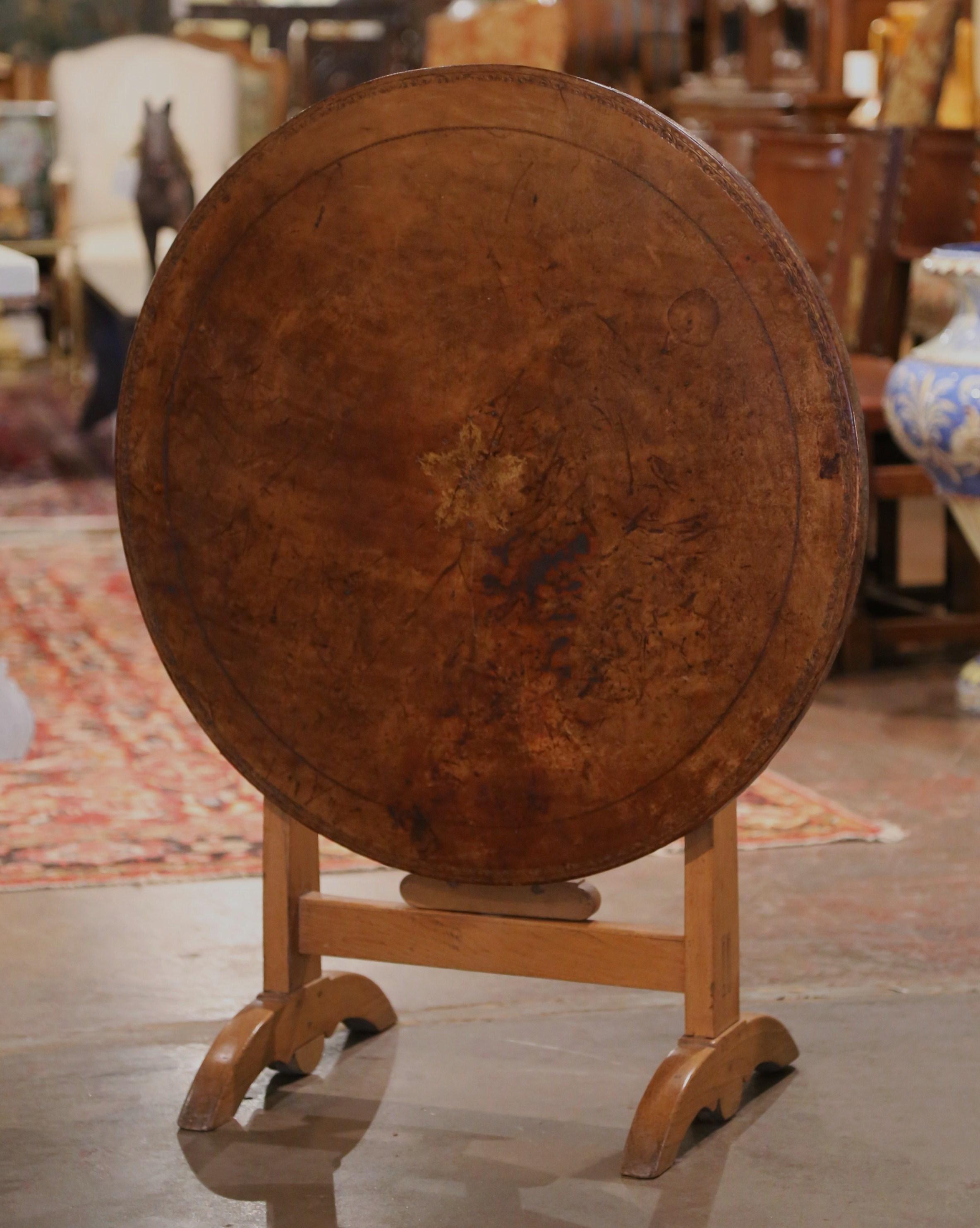 Mid-19th Century French Carved Elm and Leather Tilt-Top Wine Tasting Table In Excellent Condition In Dallas, TX