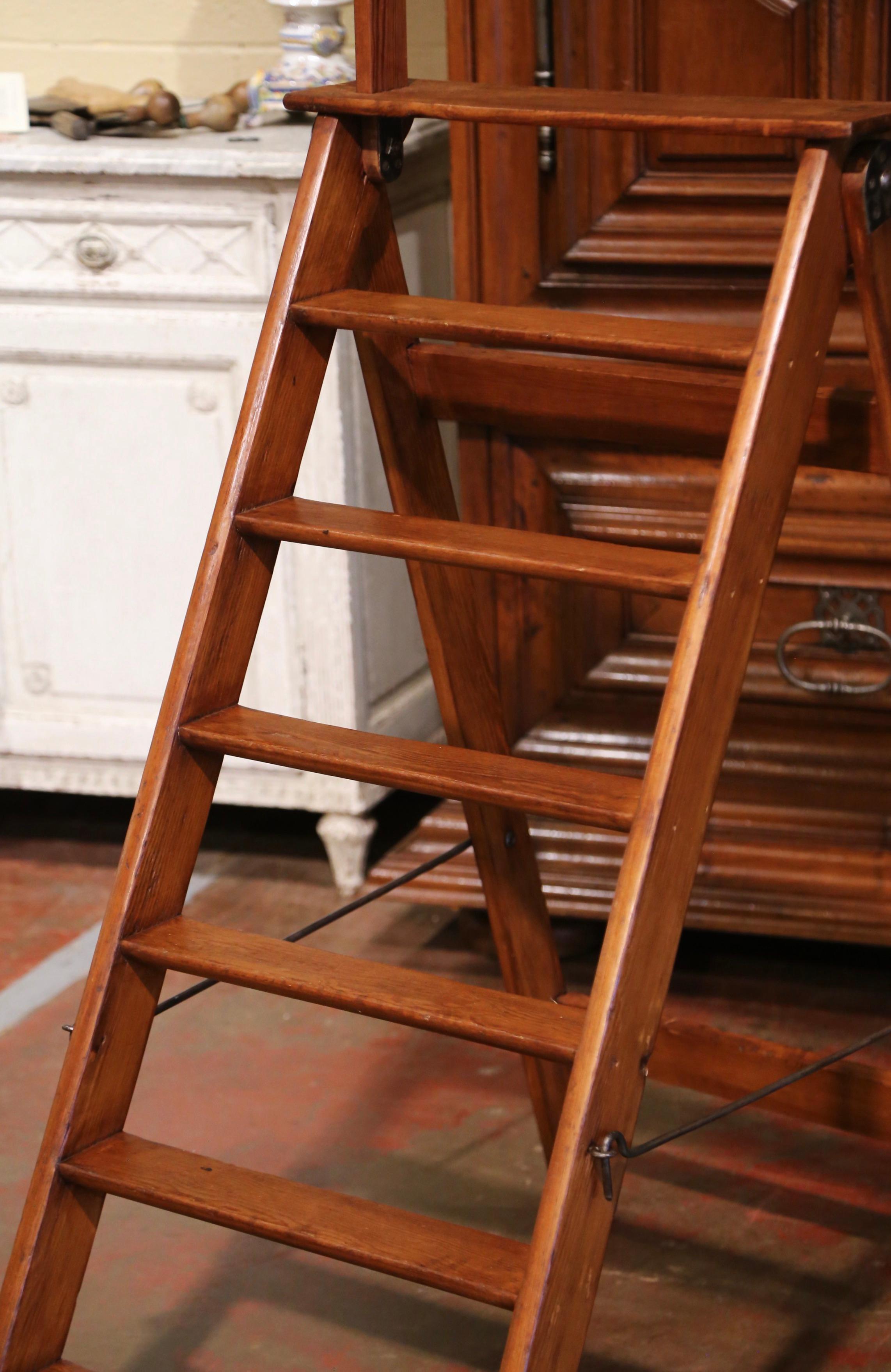 Mid-19th Century French Carved Oak and Iron Seven-Step Folding Library Ladder 3