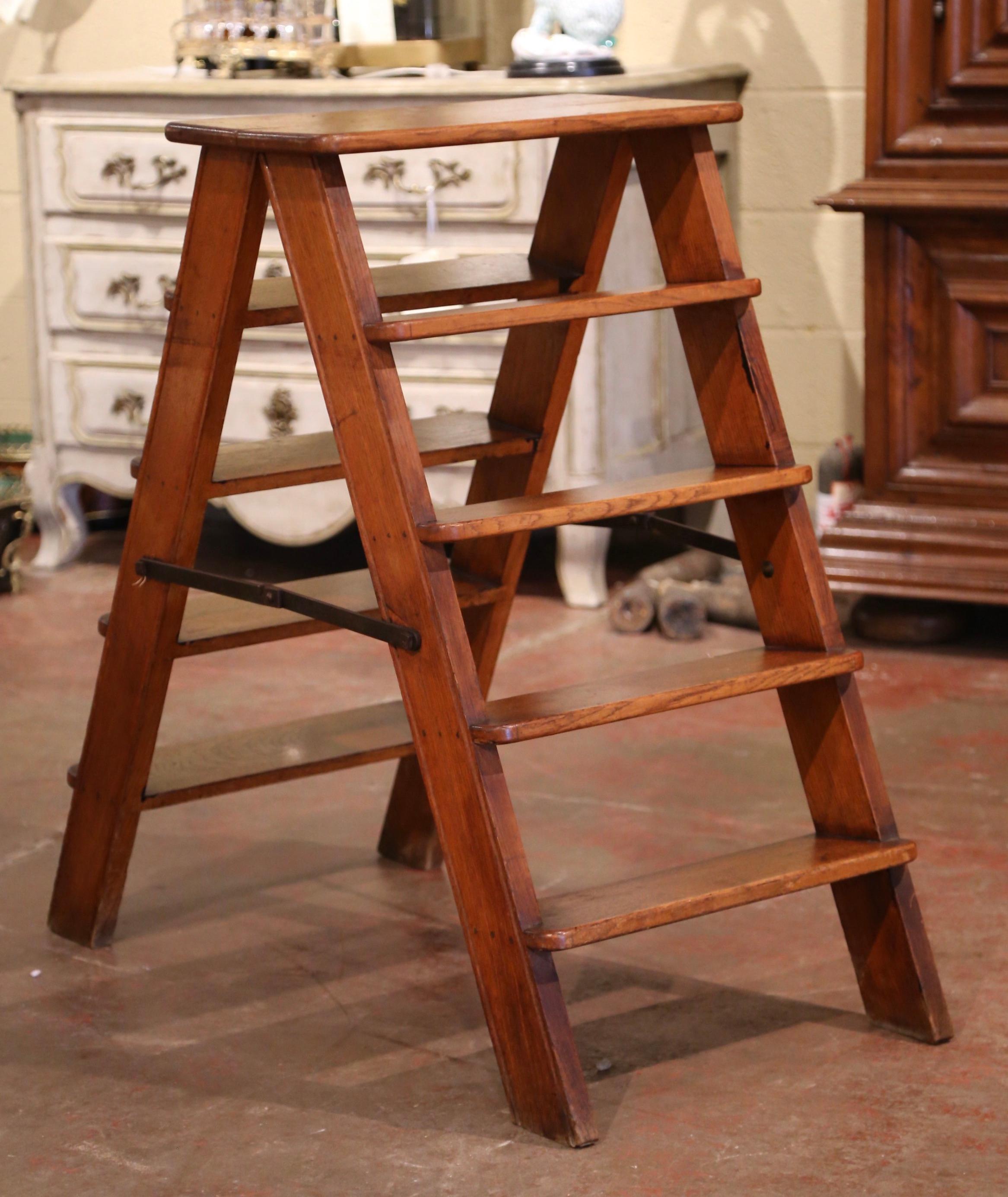 Mid-19th Century French Carved Oak and Iron Two-Side Folding Library Step Ladder In Excellent Condition In Dallas, TX