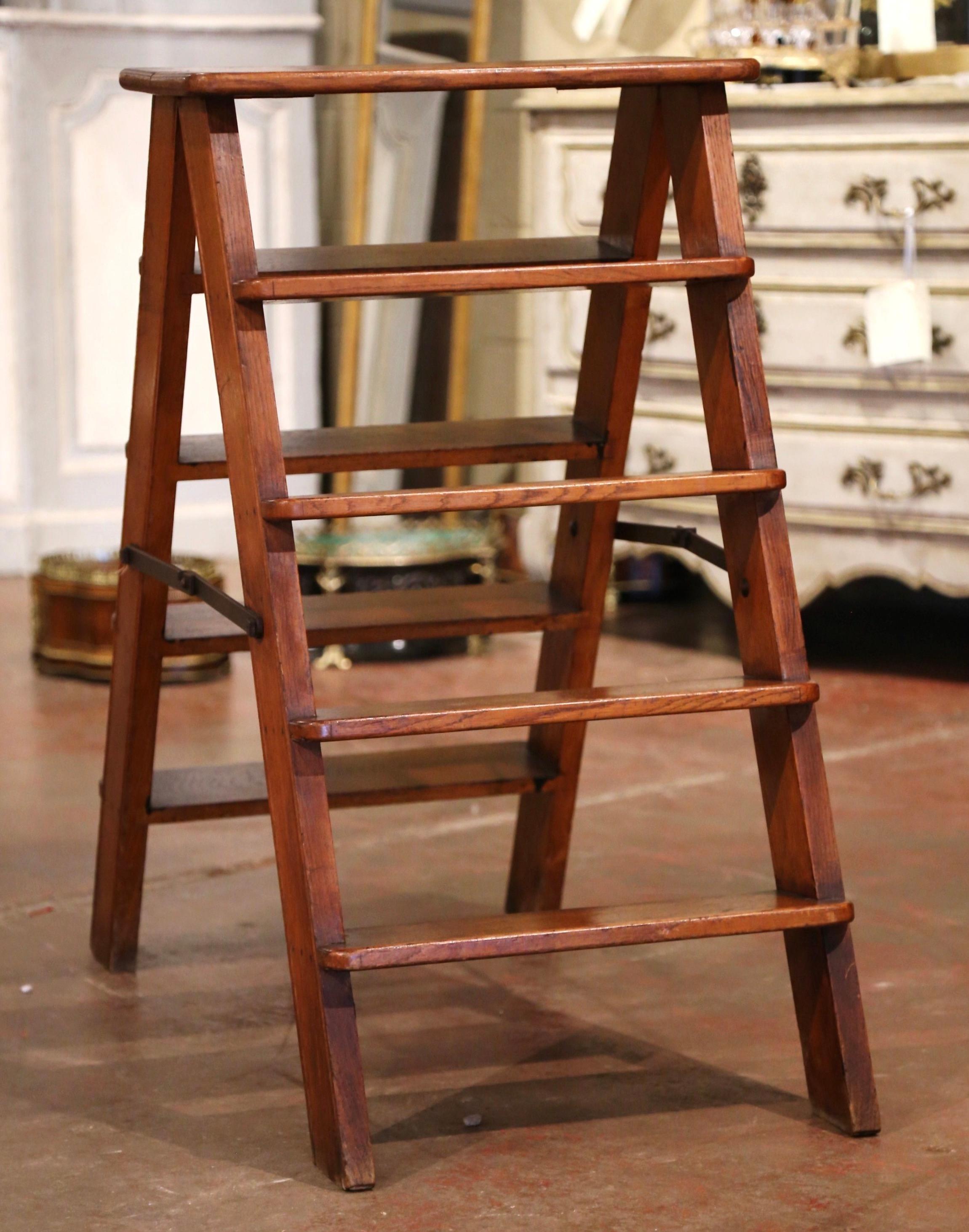 Mid-19th Century French Carved Oak and Iron Two-Side Folding Library Step Ladder 3