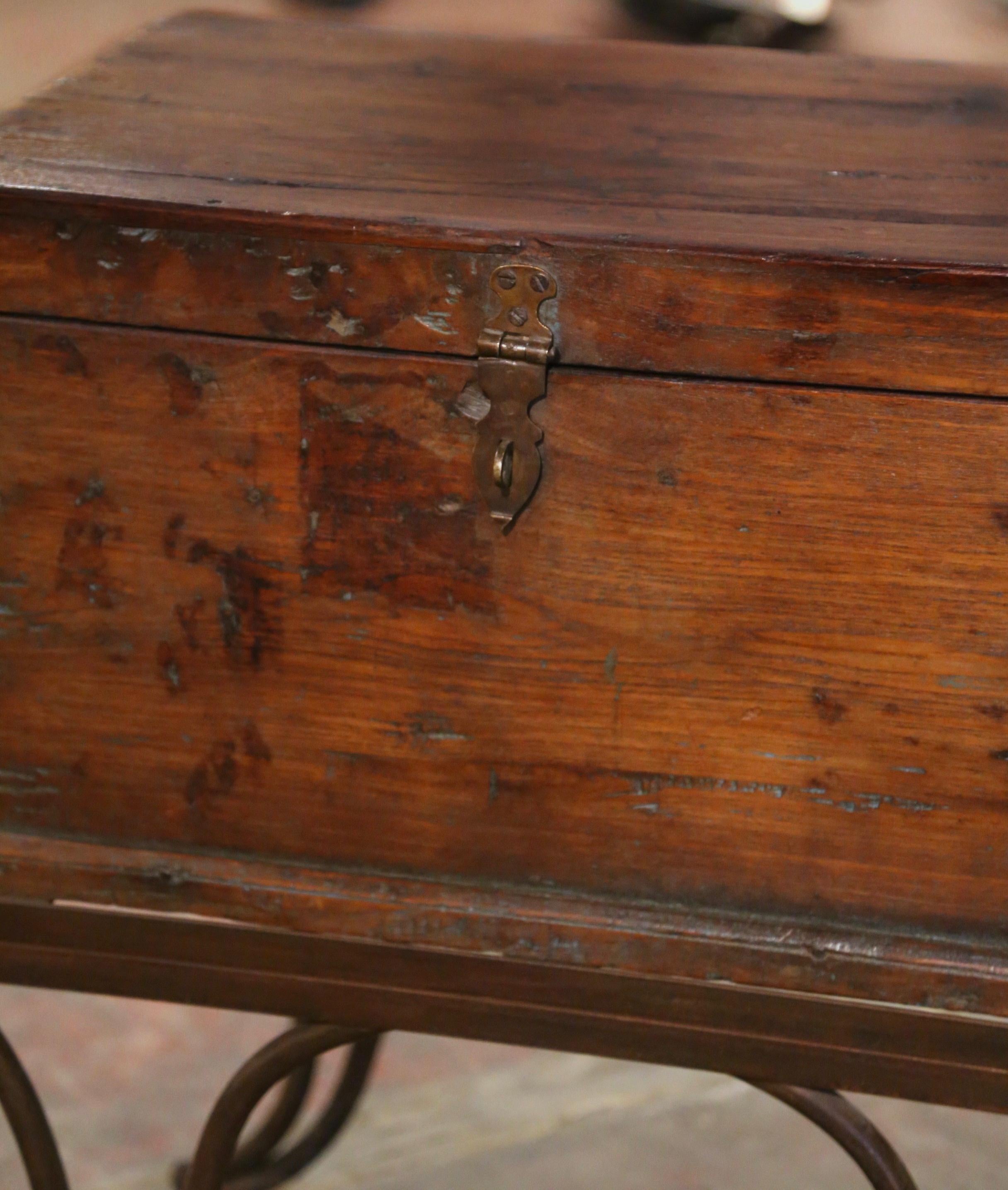 Mid-19th Century French Carved Oak Chest Trunk Side Table on Wrought Iron Stand For Sale 6