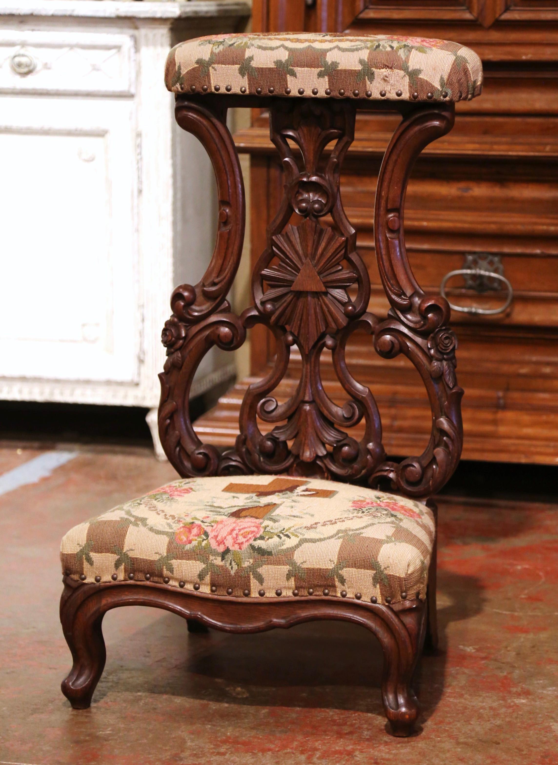 Tapestry Mid-19th Century French Carved Oak Prayer Bench or Prie-Dieu with Needlepoint