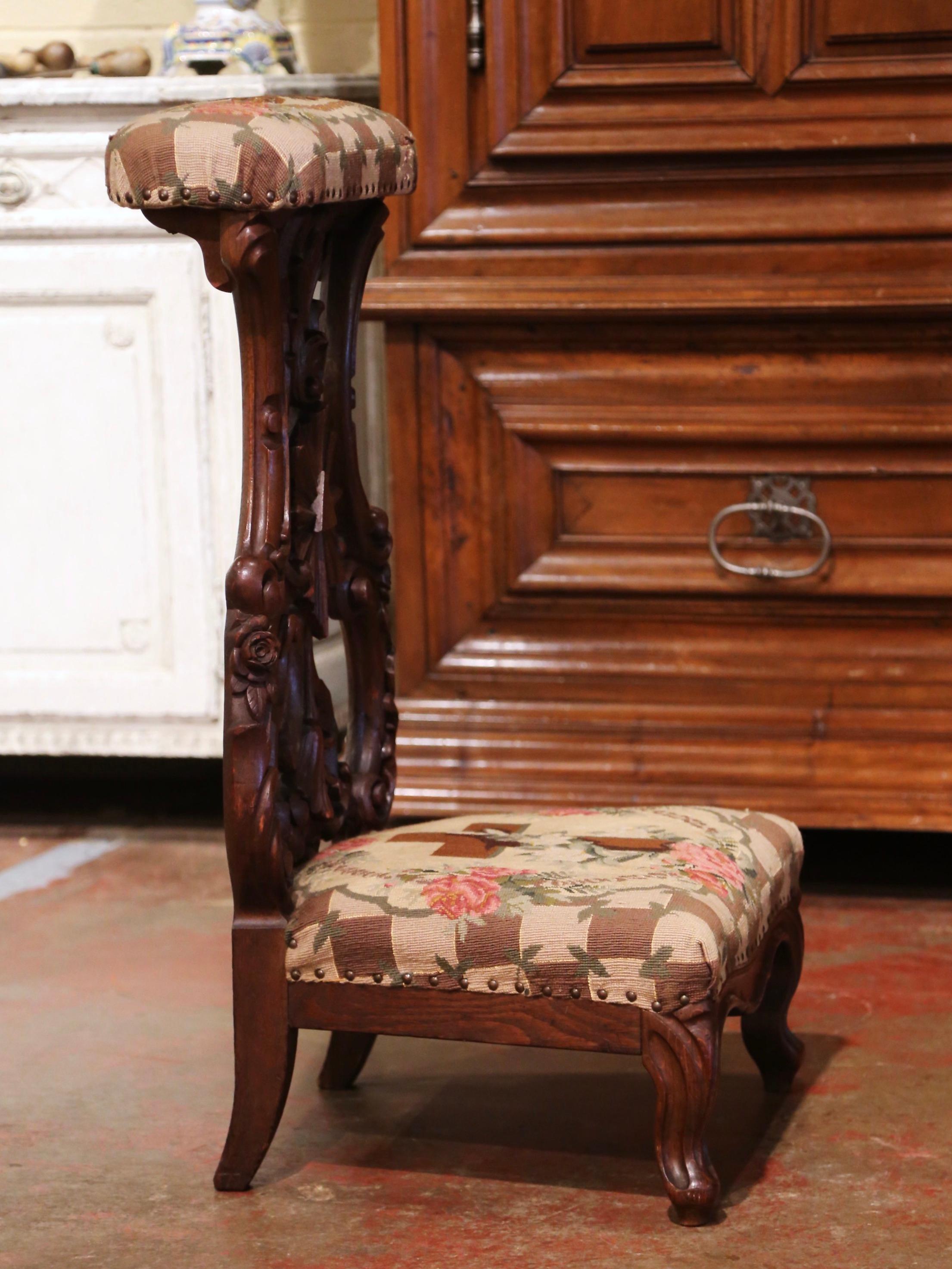 Mid-19th Century French Carved Oak Prayer Bench or Prie-Dieu with Needlepoint 1