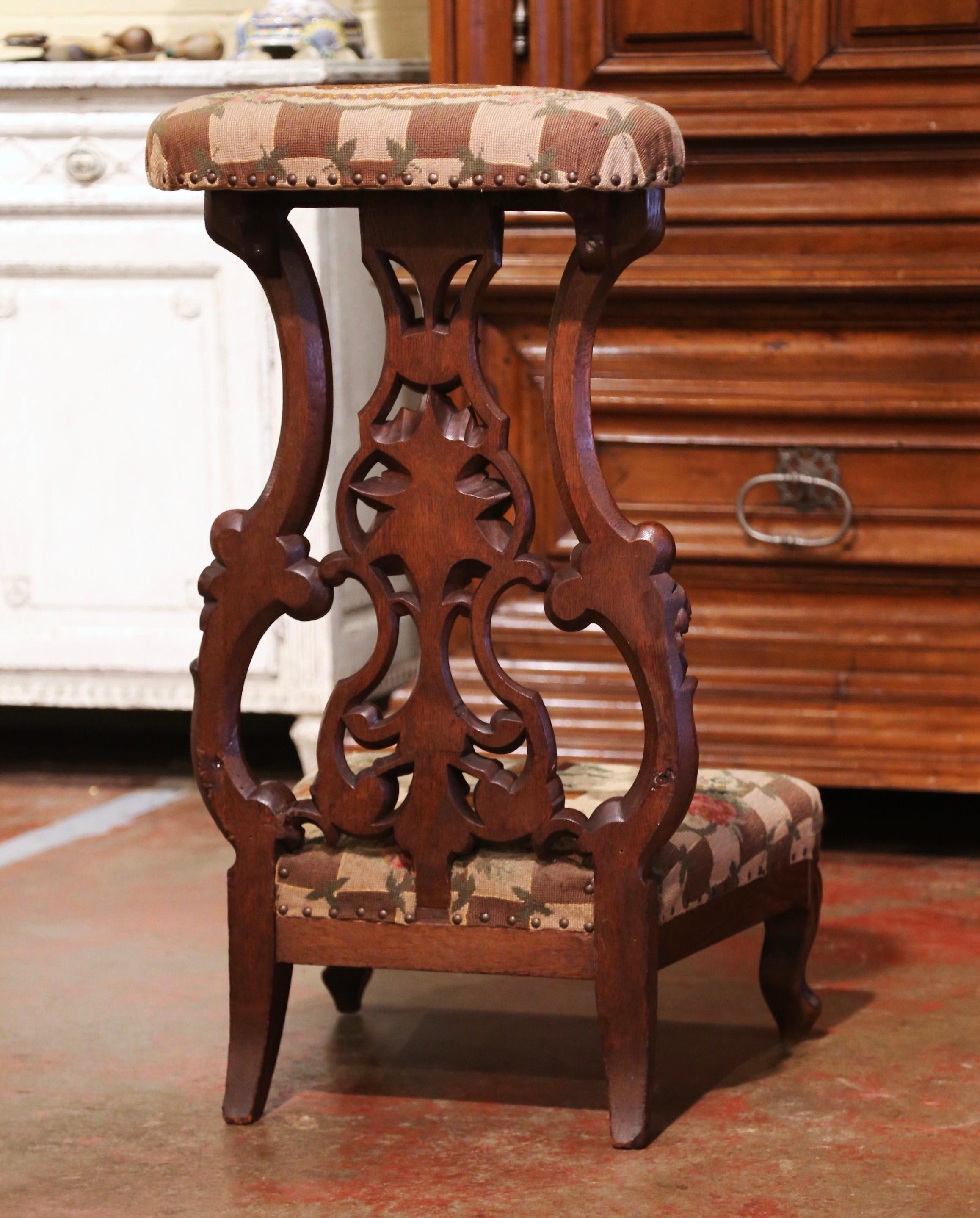 Mid-19th Century French Carved Oak Prayer Bench or Prie-Dieu with Needlepoint 2