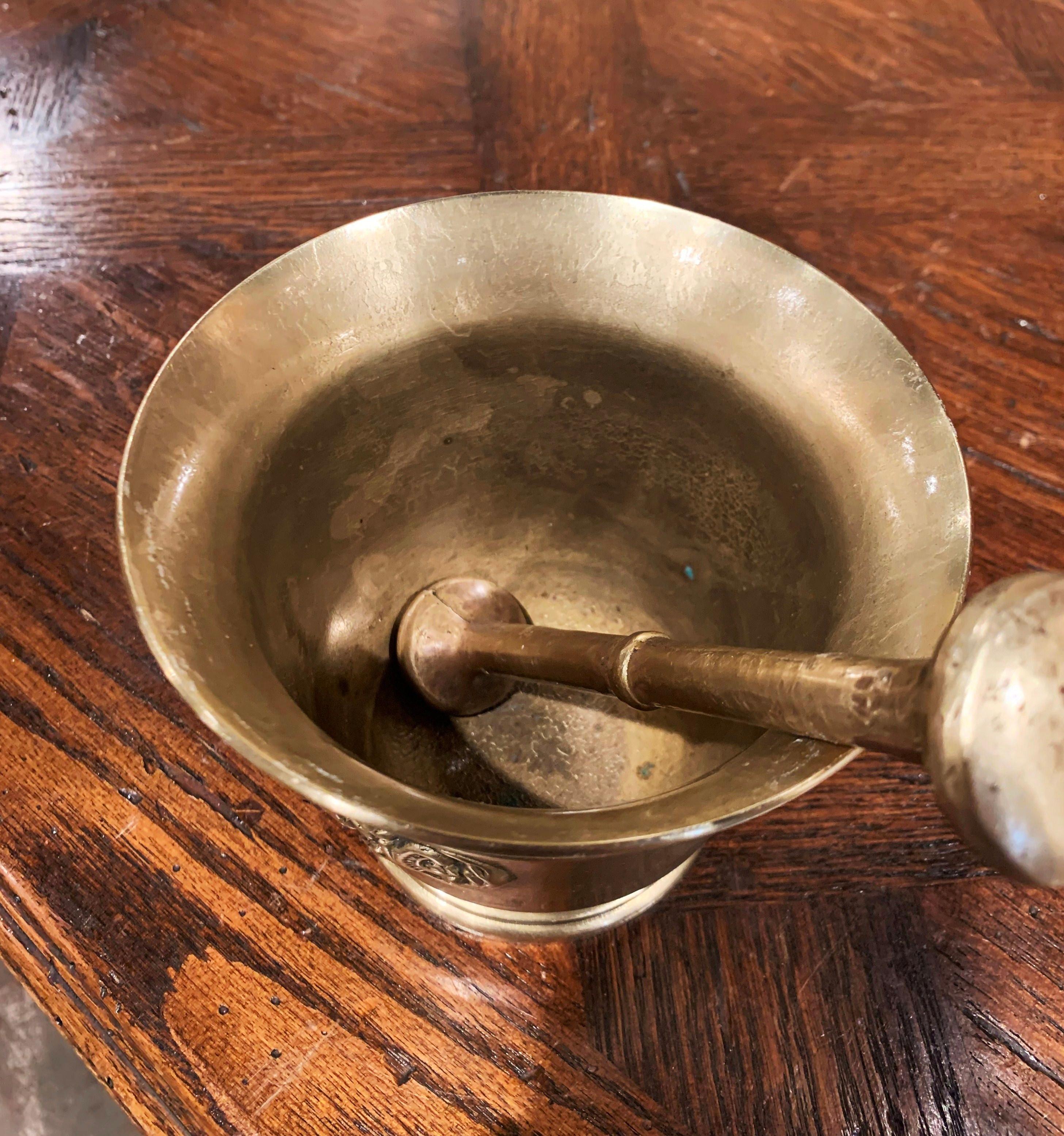 Mid-19th Century French Carved Patinated Bronze Mortar with Pestle In Excellent Condition In Dallas, TX