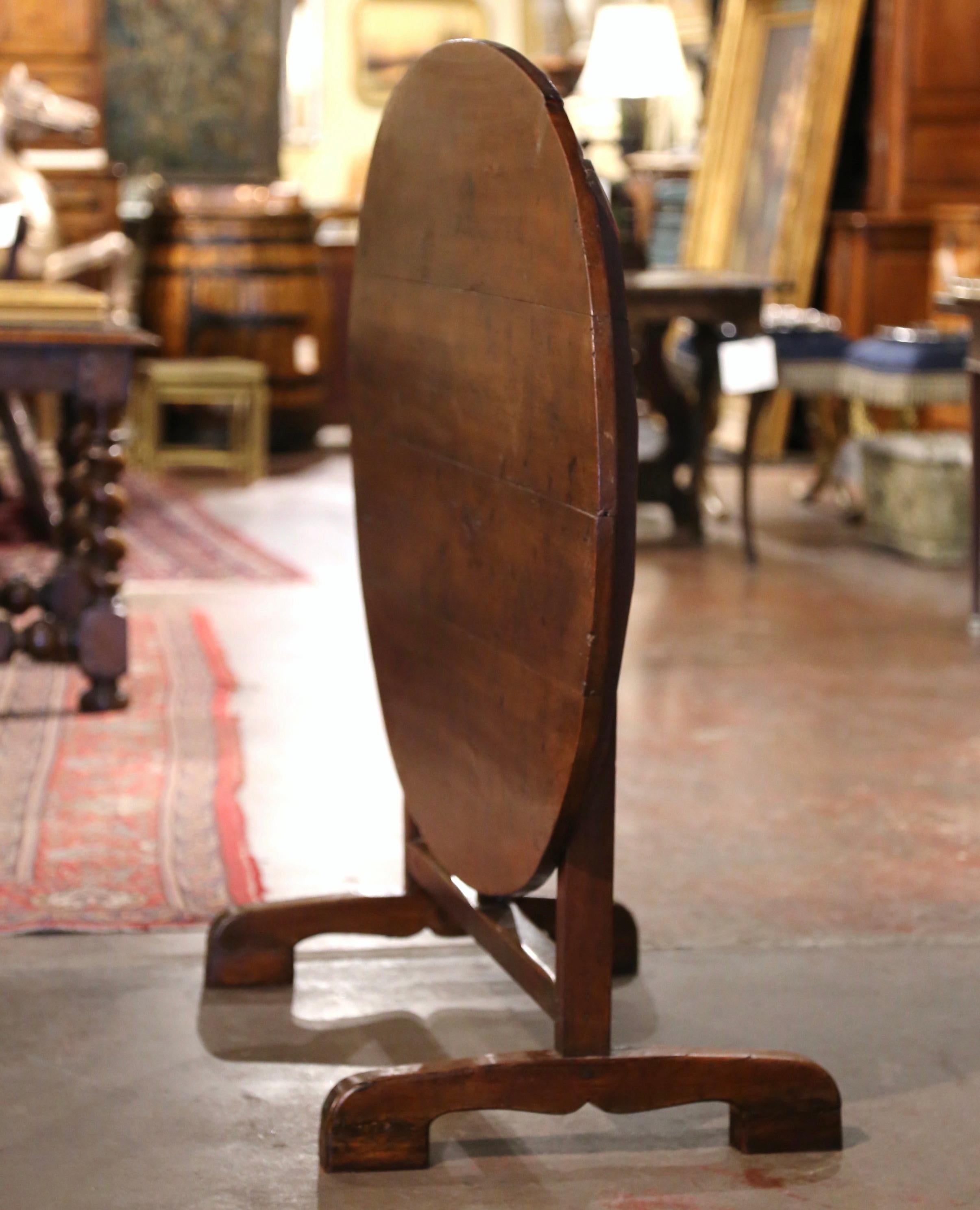 Mid-19th Century French Carved Walnut Tilt-Top Wine Tasting Table from Bordeaux 6