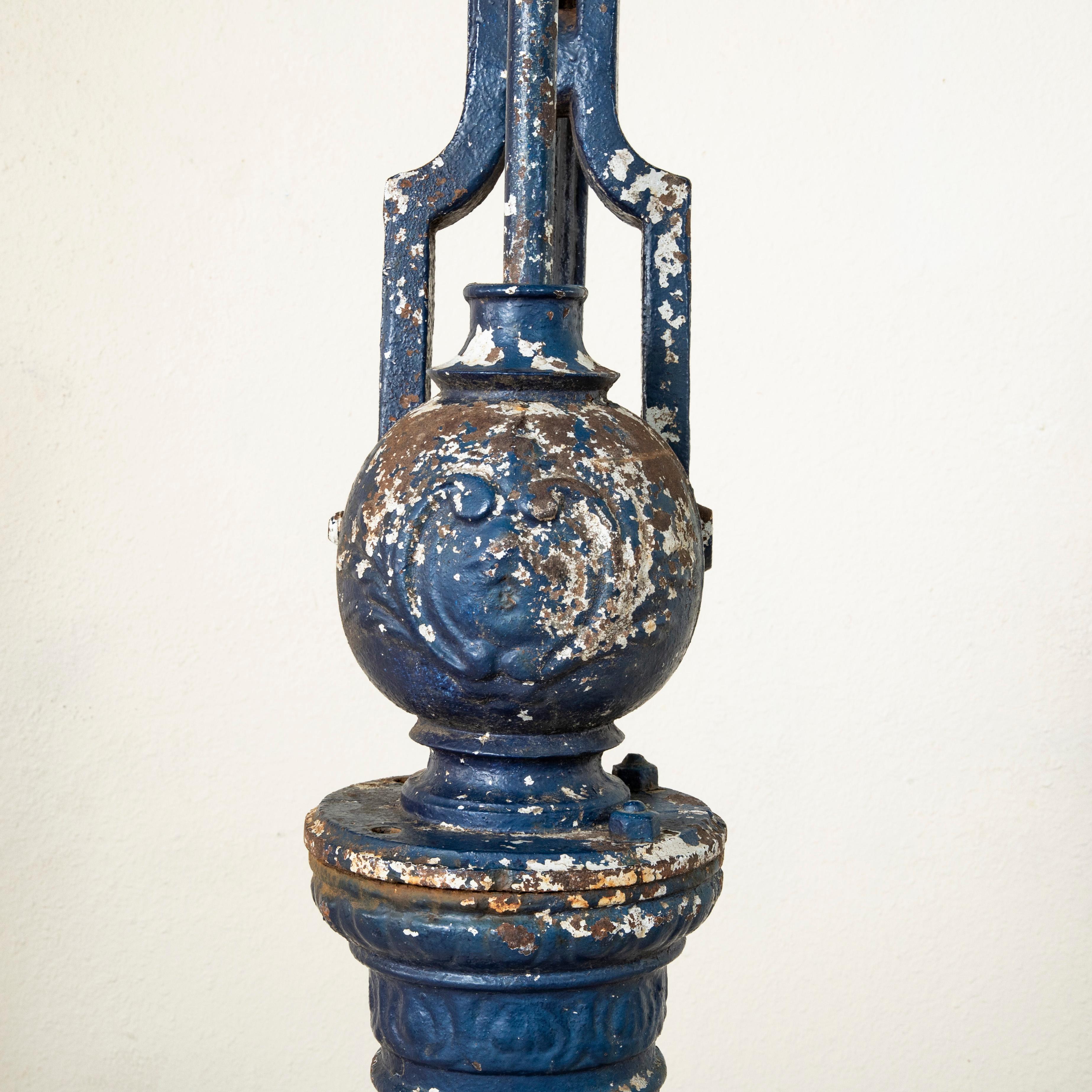Mid-19th Century French Cast Iron Pump or Fountain from Normandy For Sale 4