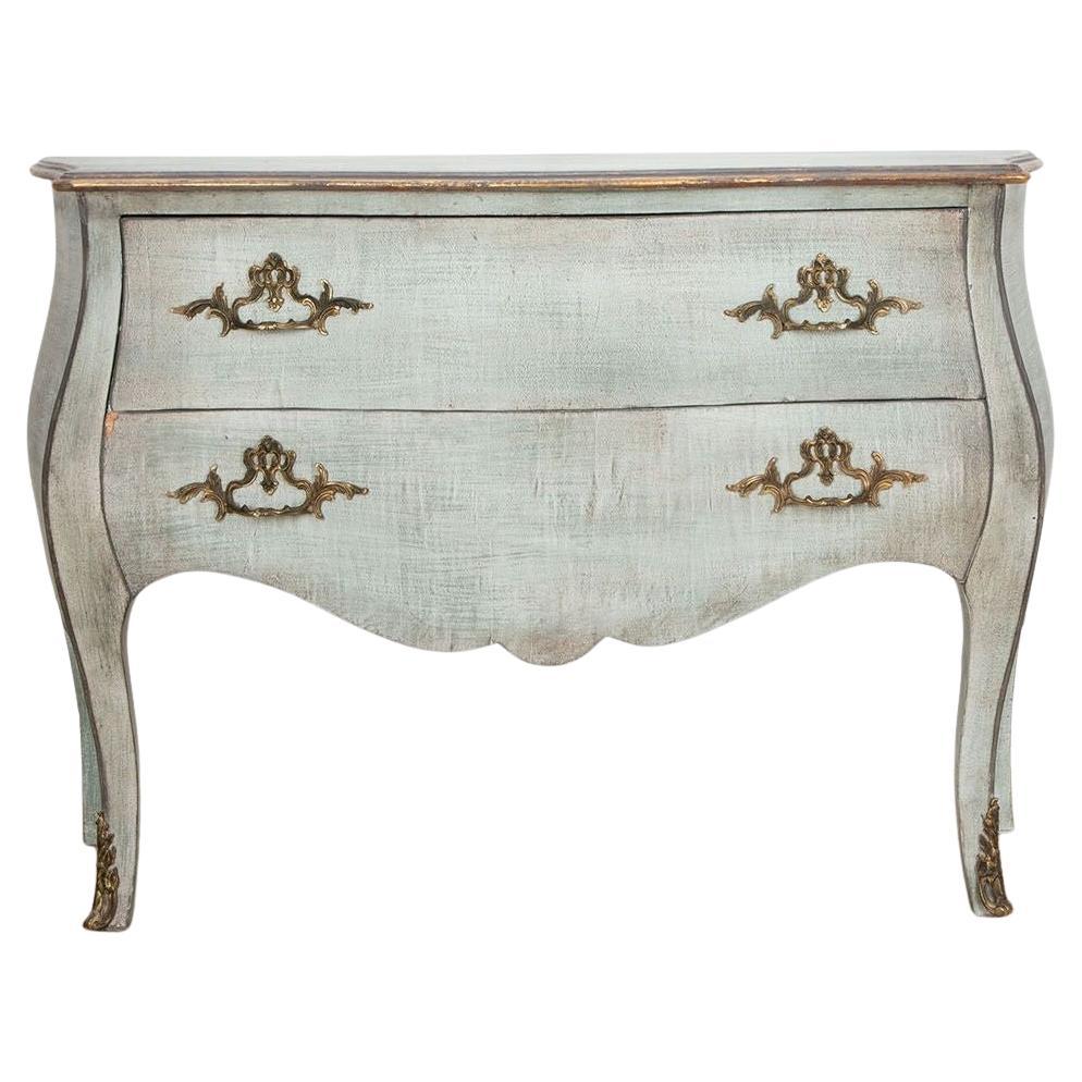 Mid-19th Century French Commode in vendita