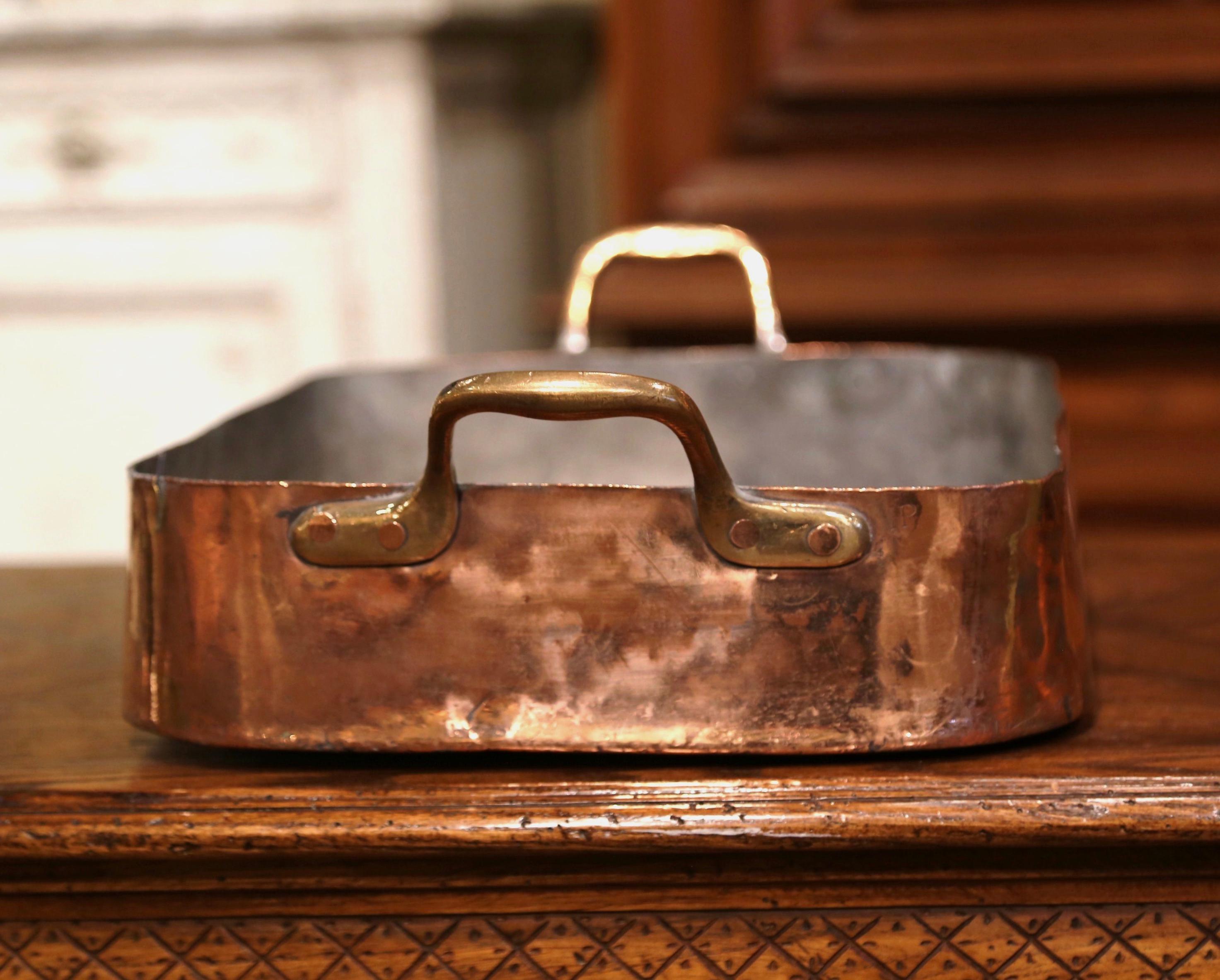 Country Mid-19th Century French Copper Kitchen Food Dish with Brass Handles