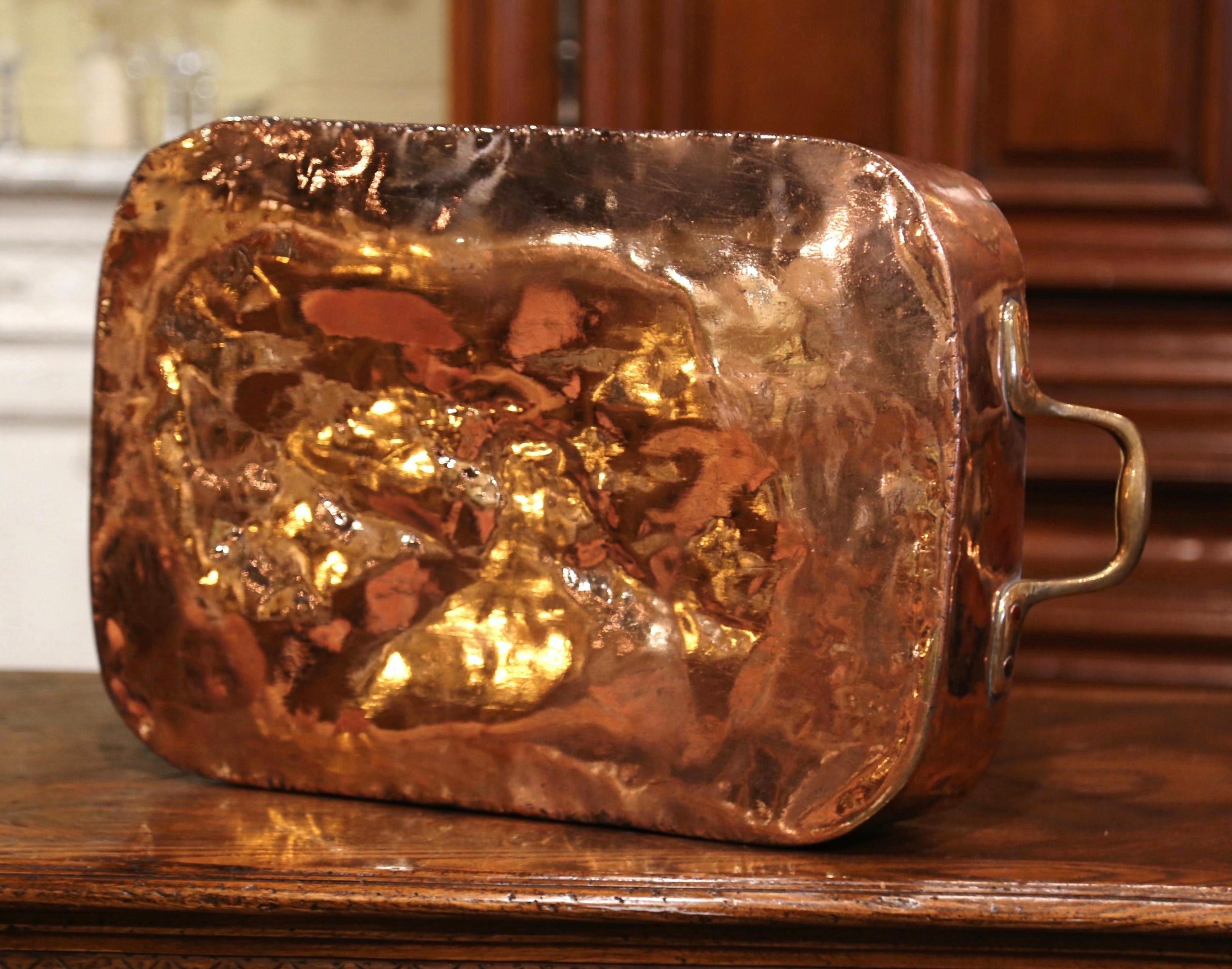 Mid-19th Century French Copper Kitchen Food Dish with Brass Handles 2