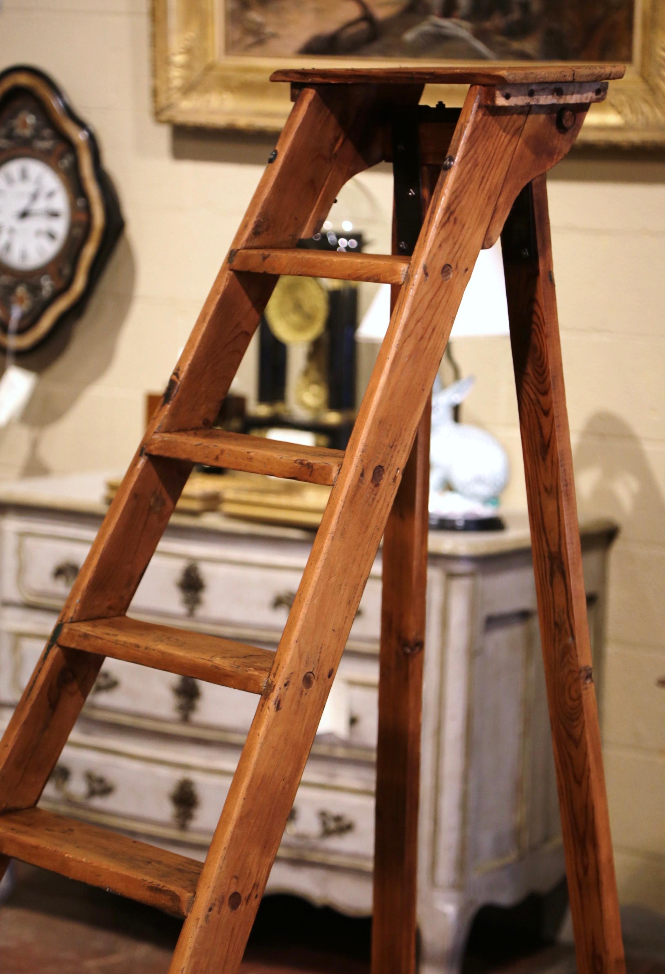 Mid-19th Century French Country Carved Pine Library Step Ladder from Normandy In Excellent Condition In Dallas, TX