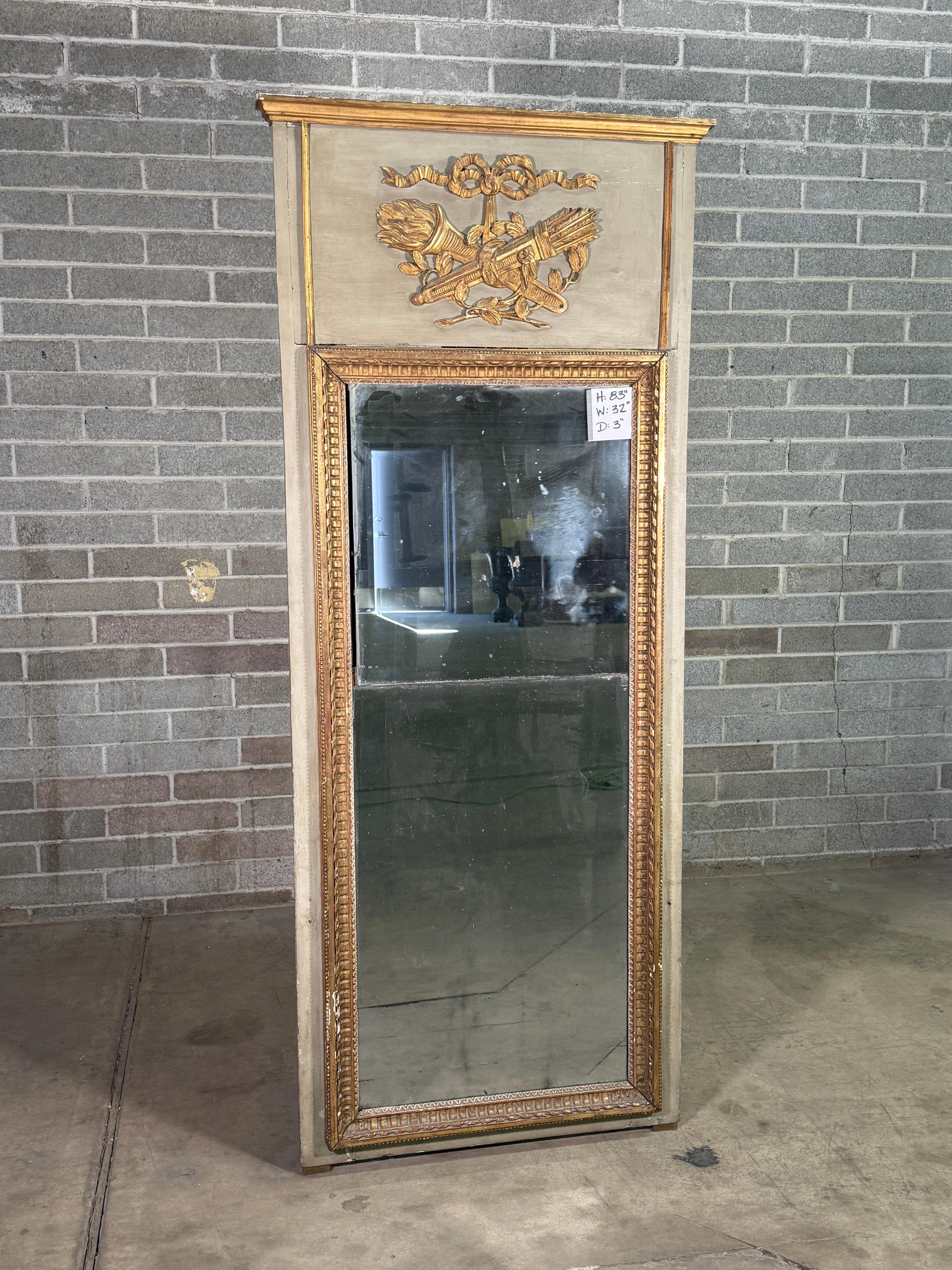 19th Century Napolean III style Gilded Trumeau Mirror In Good Condition For Sale In Scottsdale, AZ