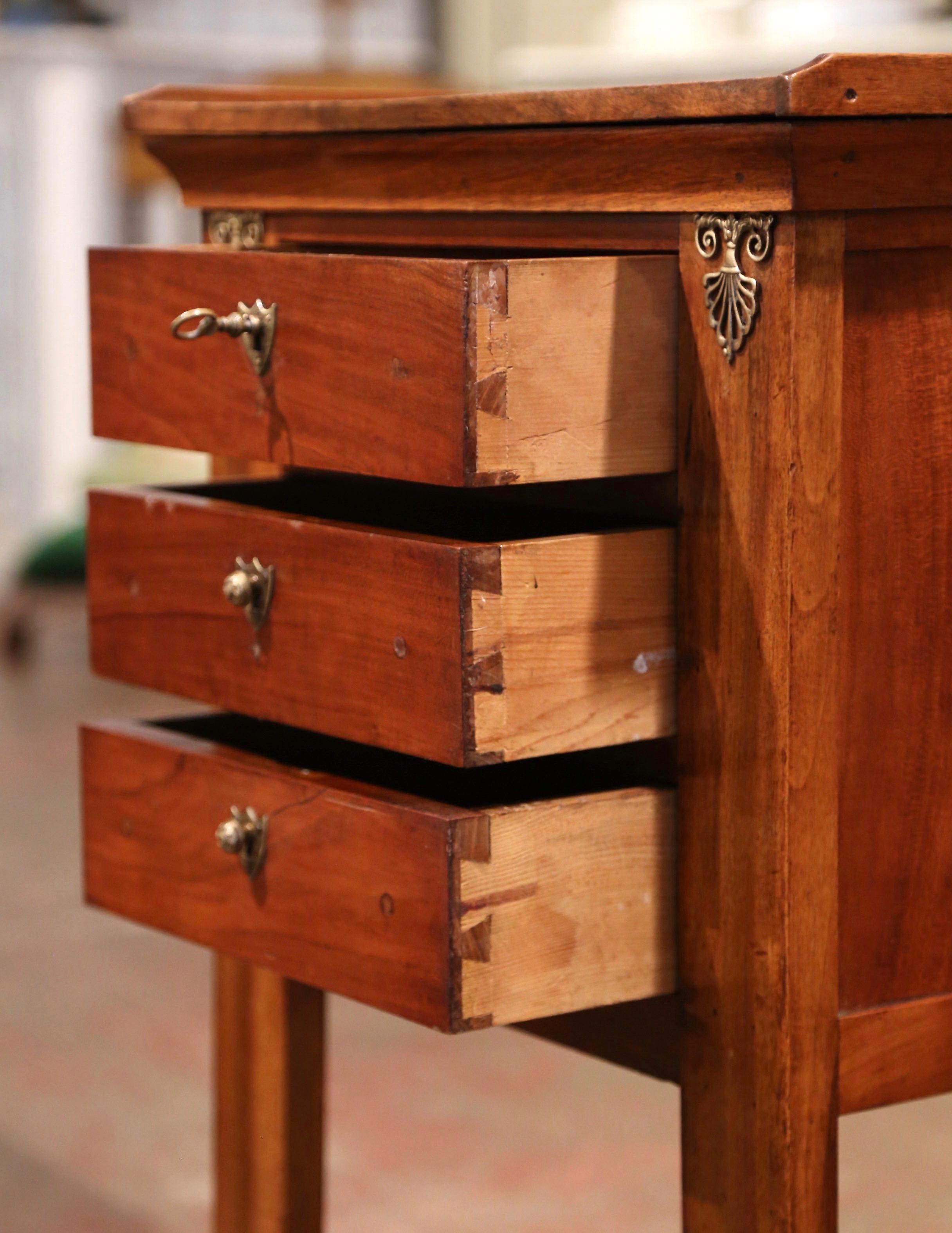 Mid-19th Century French Empire Walnut Bedside Table with Drawers 3