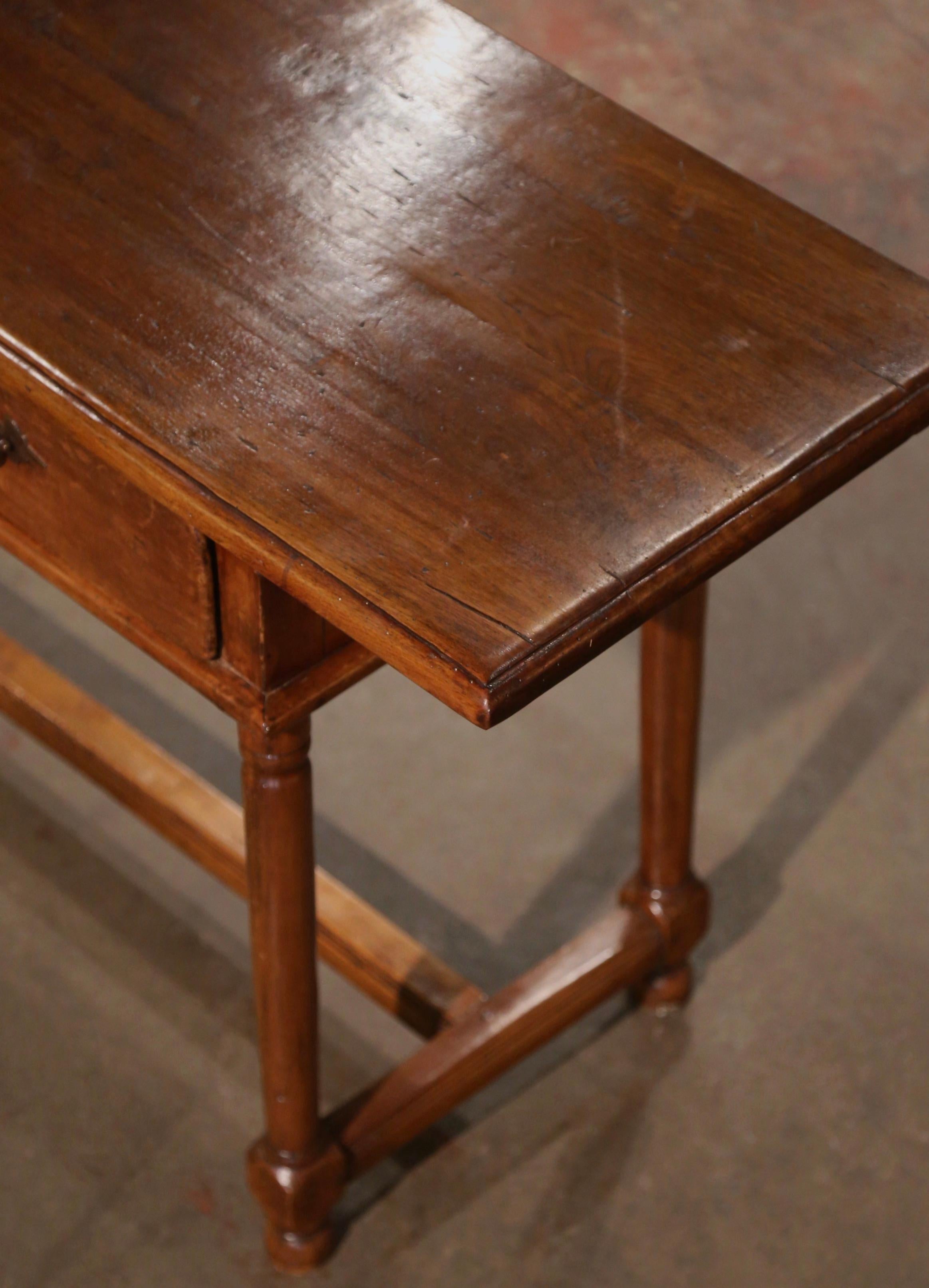 Mid-19th Century French Empire Walnut Console Table with Drawers For Sale 4