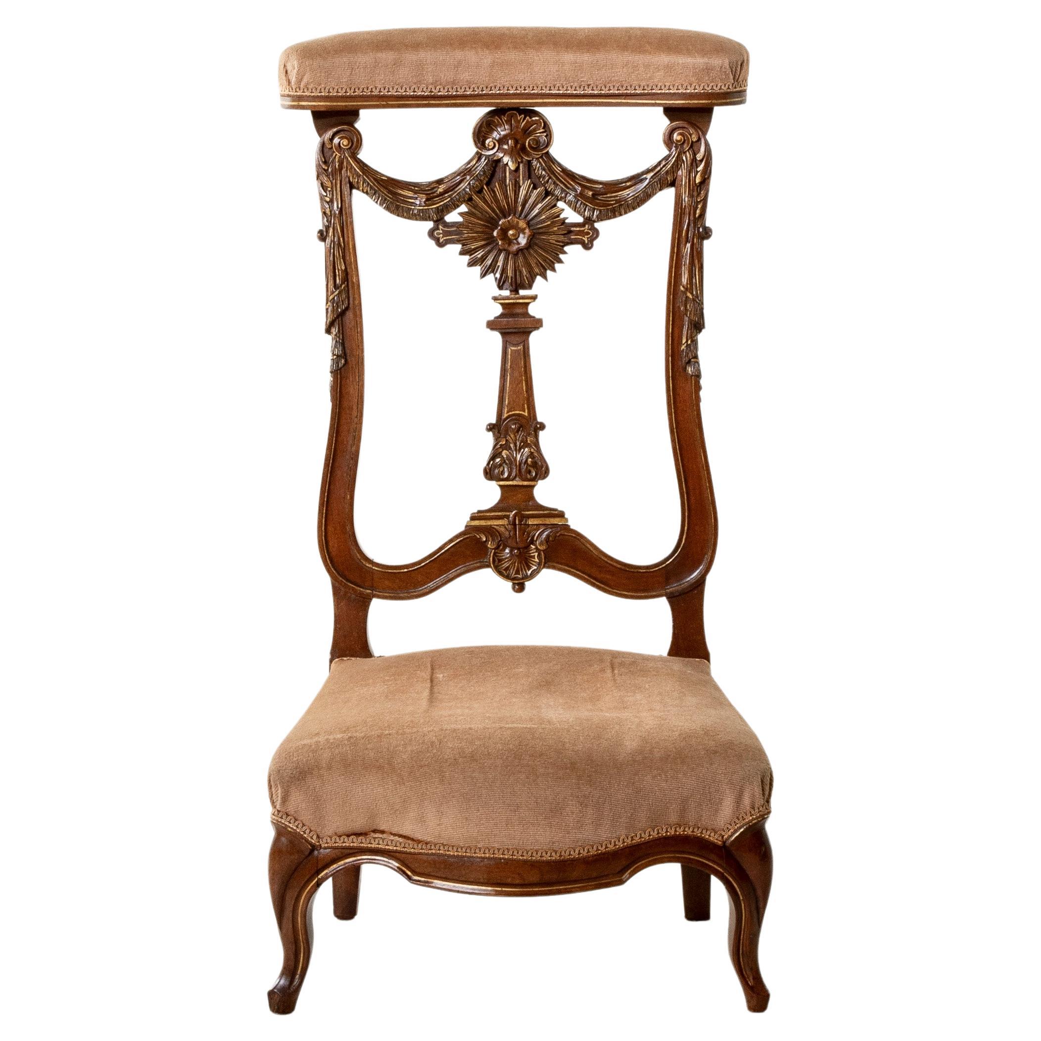 Mid-19th Century French Hand-Carved Walnut Prie Dieu or Prayer Chair For Sale