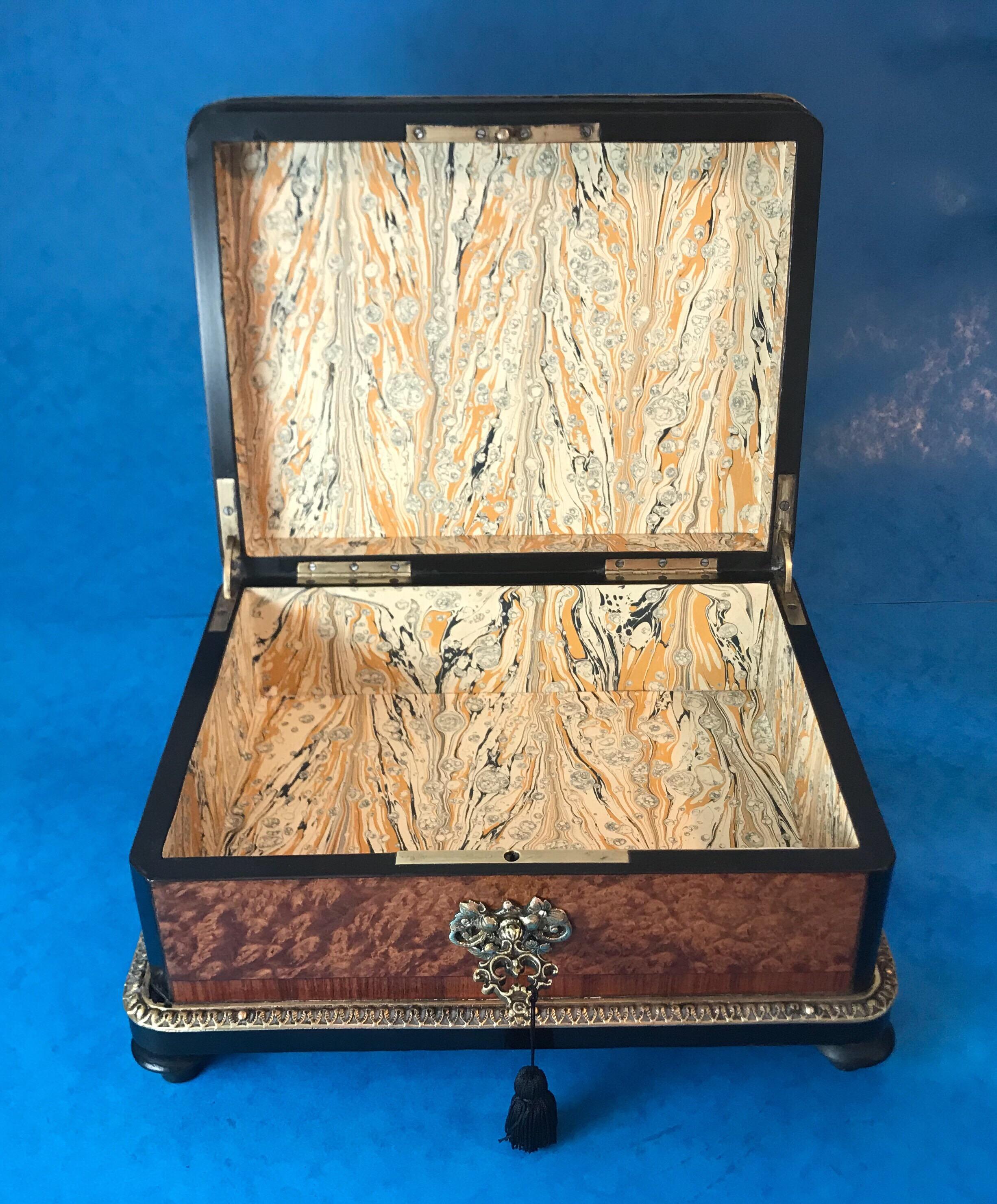 Mid-19th Century French Kingwood Cross Banded Box 9