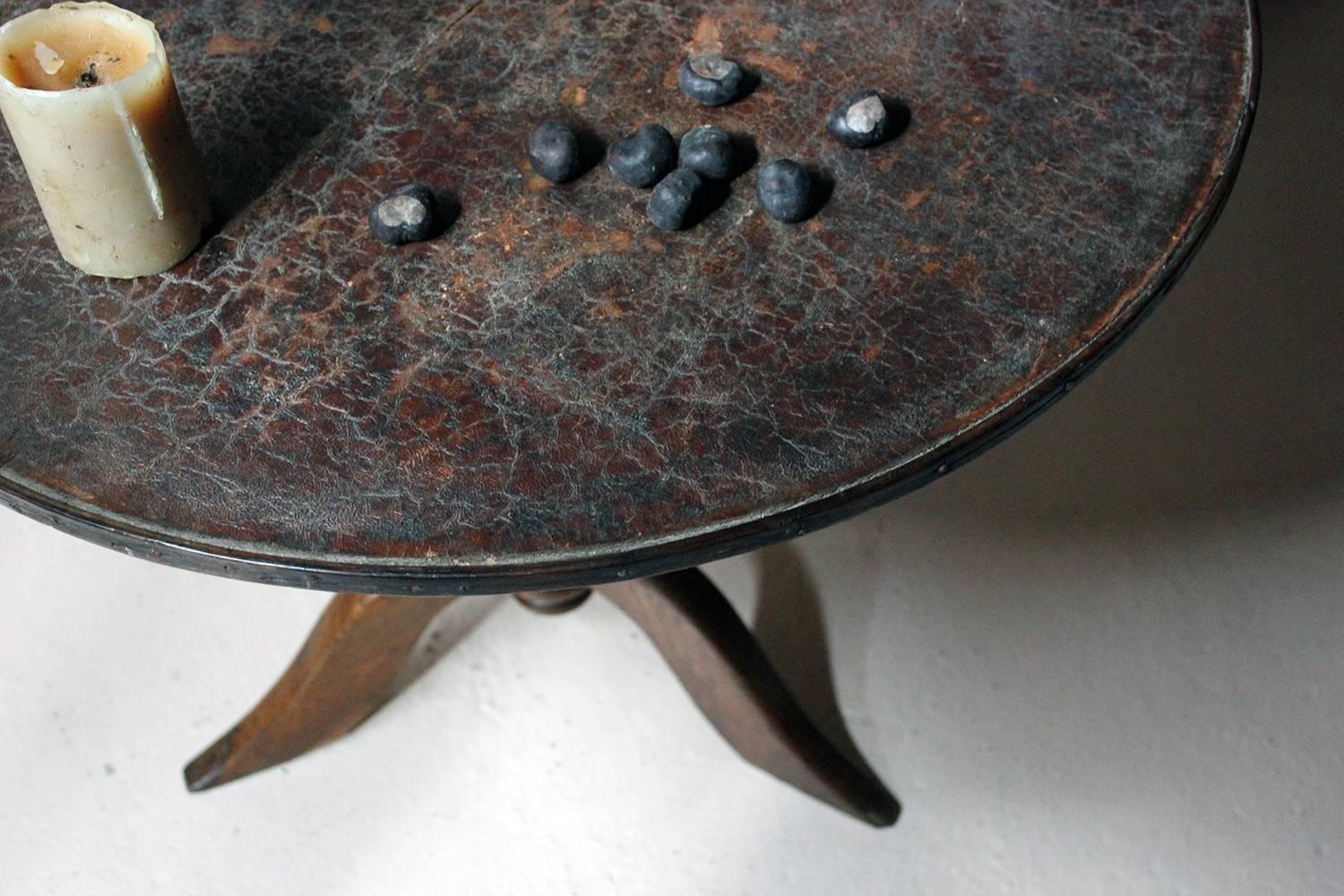 Mid-19th Century French Leather and Oak Vendange Table, circa 1850-1860 4