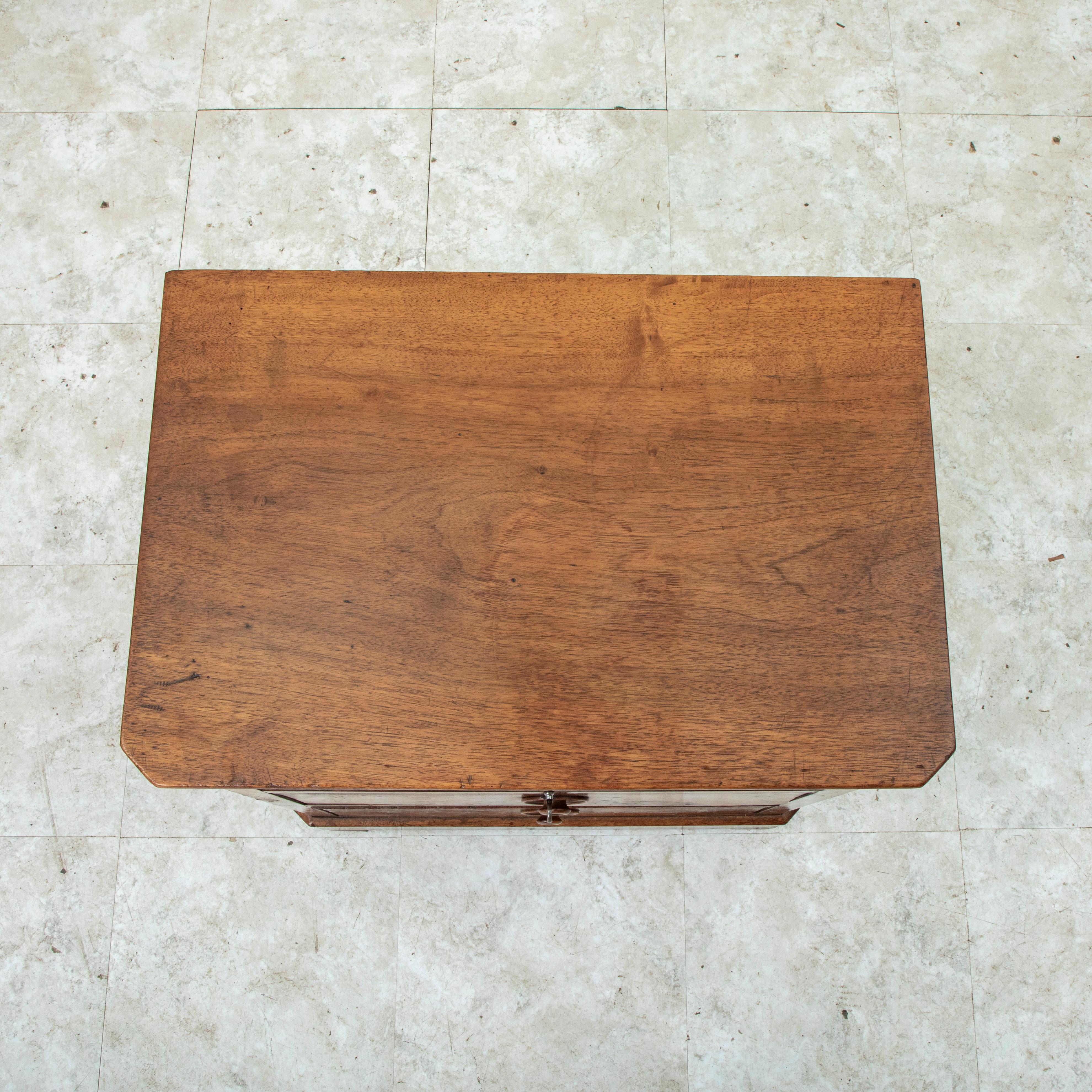 Mid 19th Century French Louis Philippe Burl Walnut Nightstand, Chest, Side Table For Sale 6