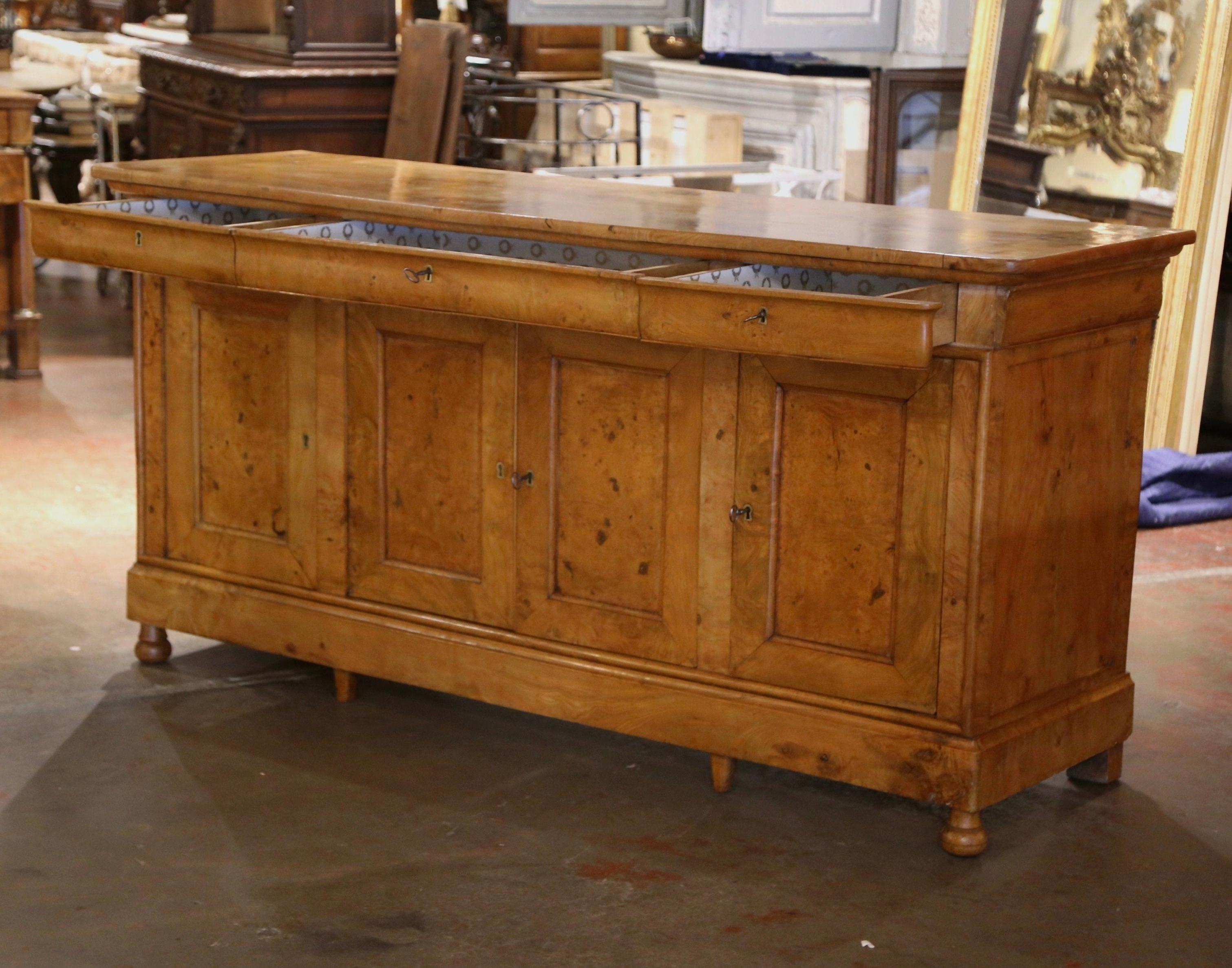 Mid-19th Century French Louis Philippe Carved Elm Four-Door Enfilade Sideboard For Sale 2