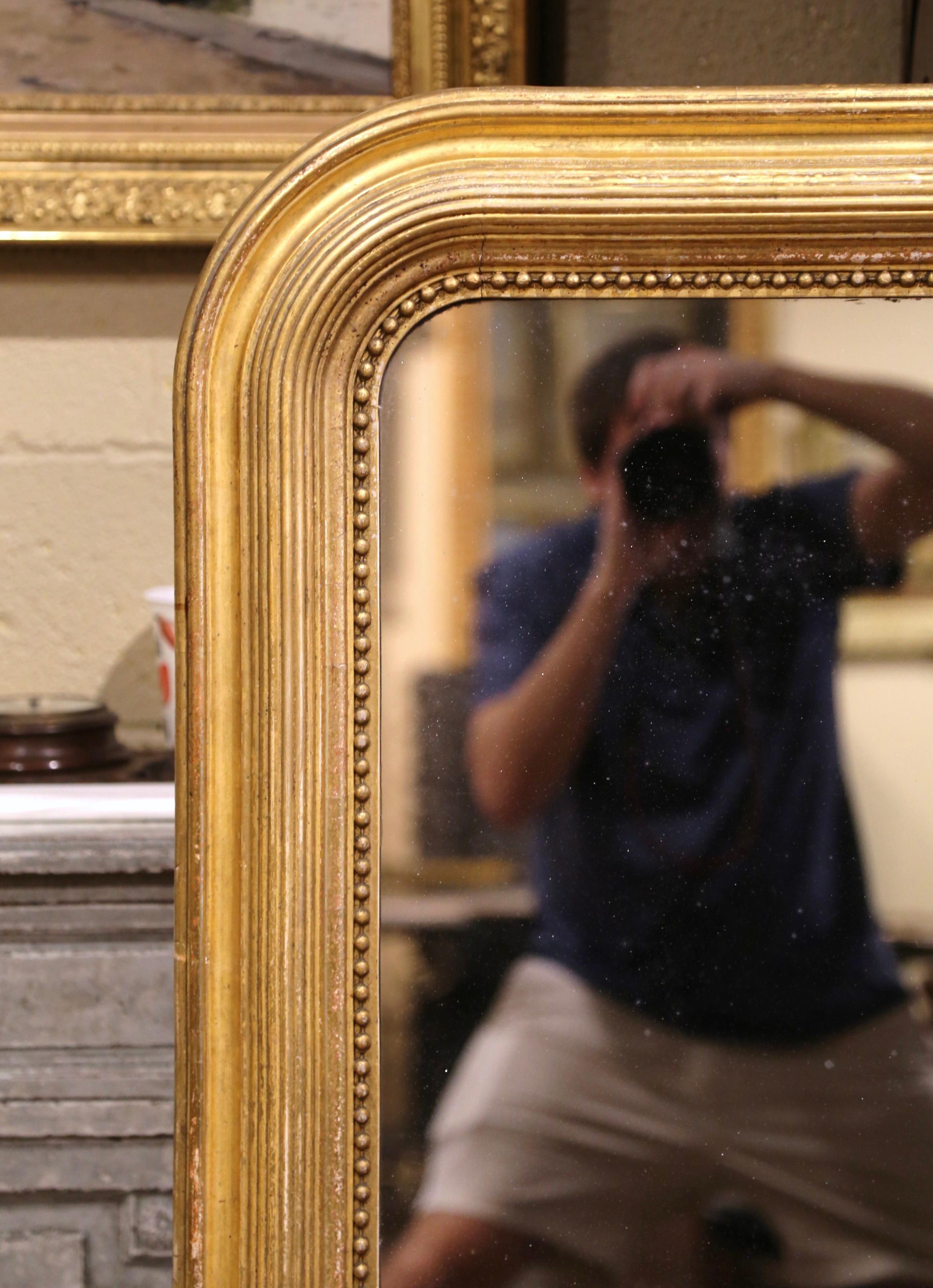 Mid-19th Century French Louis Philippe Carved Gold Leaf Wall Mirror In Excellent Condition In Dallas, TX