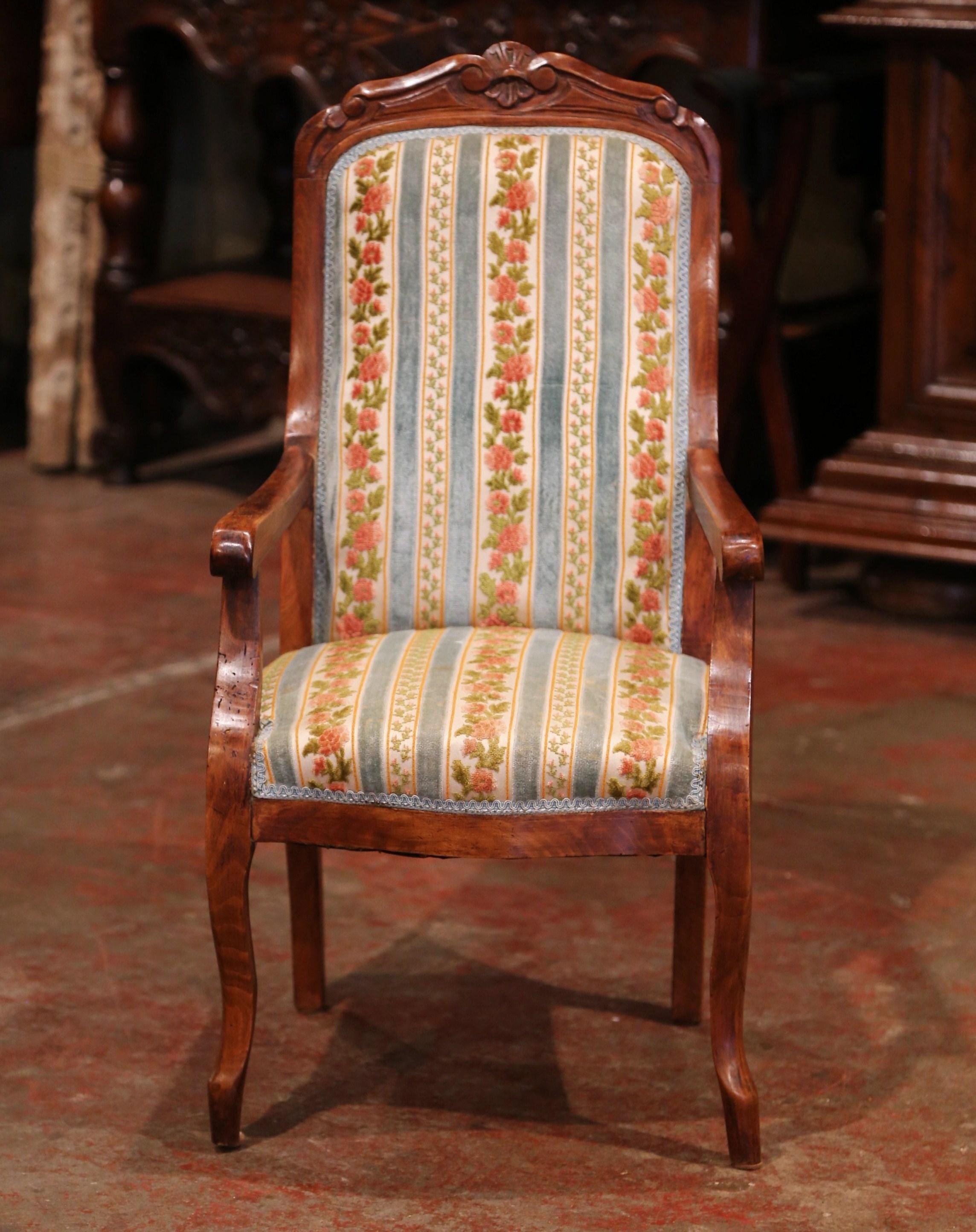 Mid-19th Century French Louis Philippe Carved Walnut and Velvet Child Armchair In Excellent Condition In Dallas, TX
