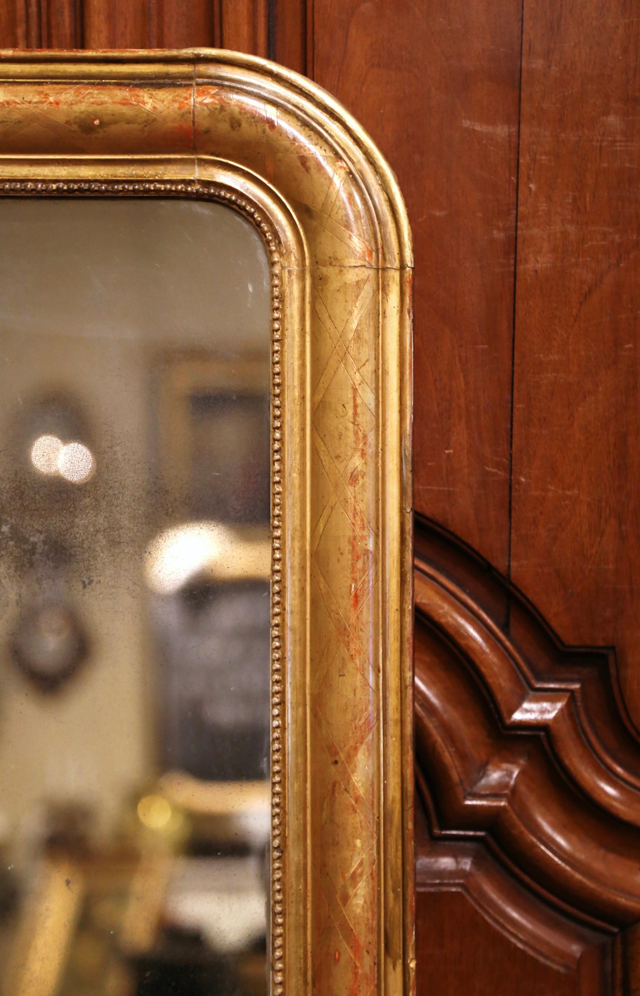 Mid-19th Century French Louis Philippe Giltwood Mirror with Engraved Decor 1