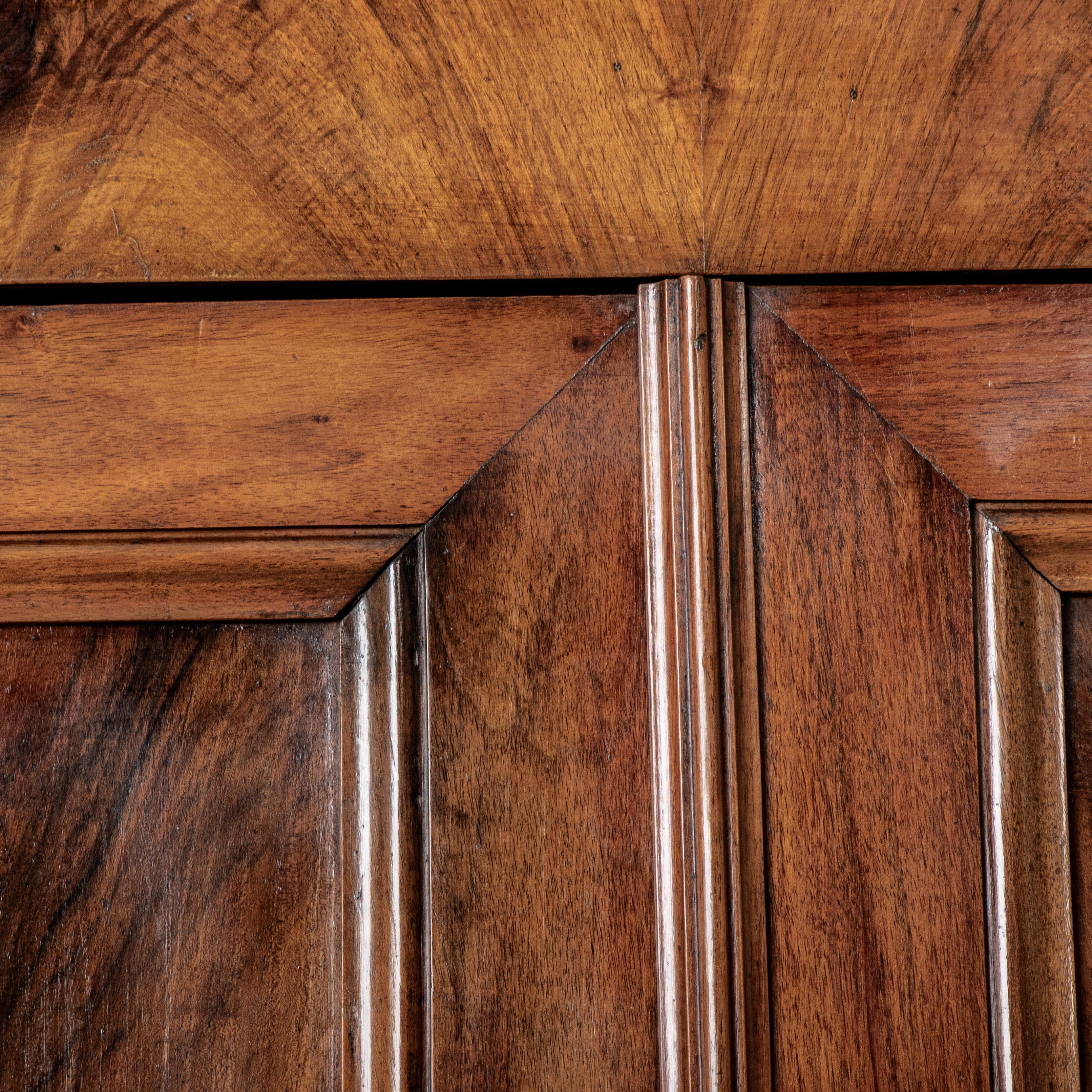 Mid-19th Century French Louis Philippe Period Burl Walnut Armoire or Wardrobe For Sale 12