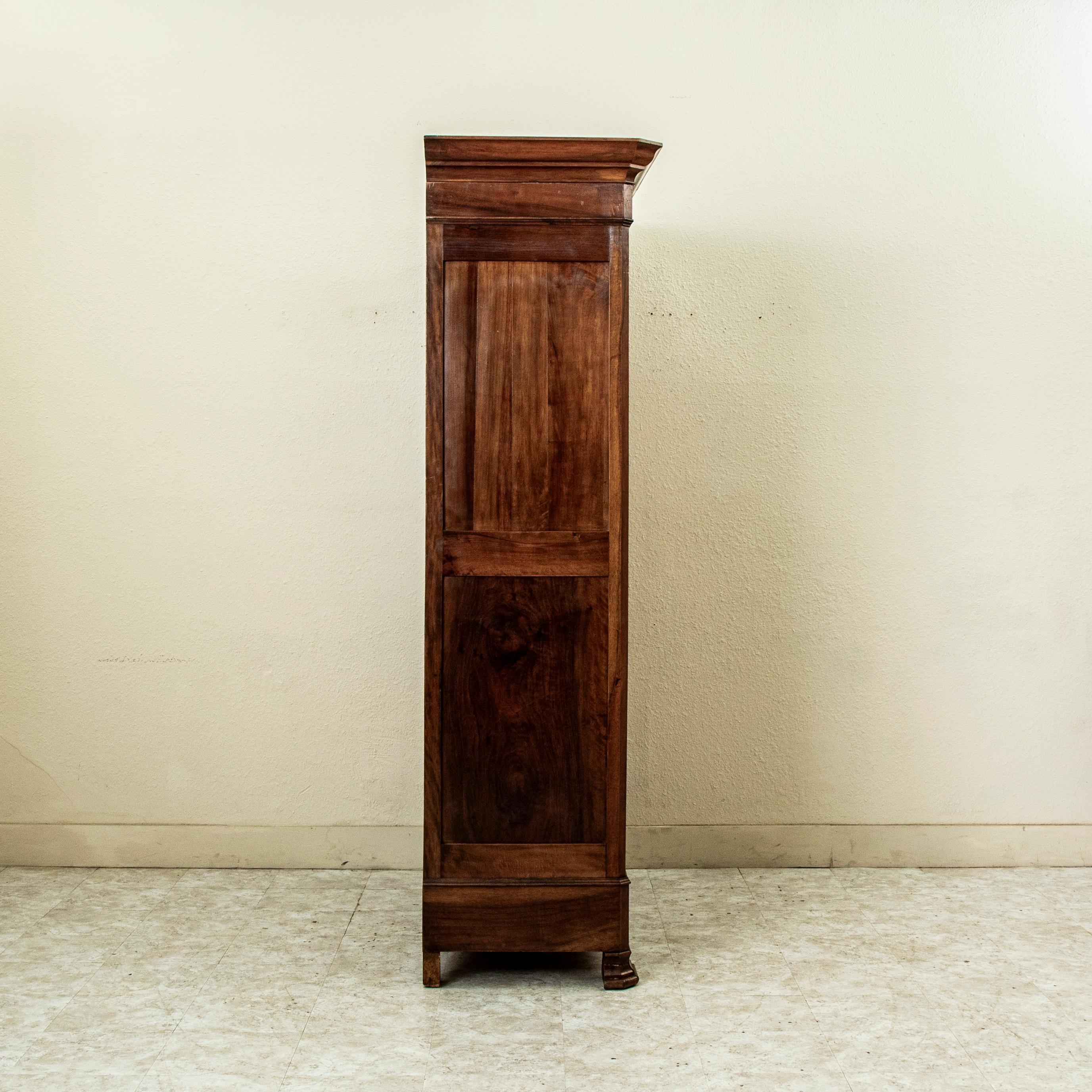 Mid-19th Century French Louis Philippe Period Burl Walnut Armoire or Wardrobe For Sale 1