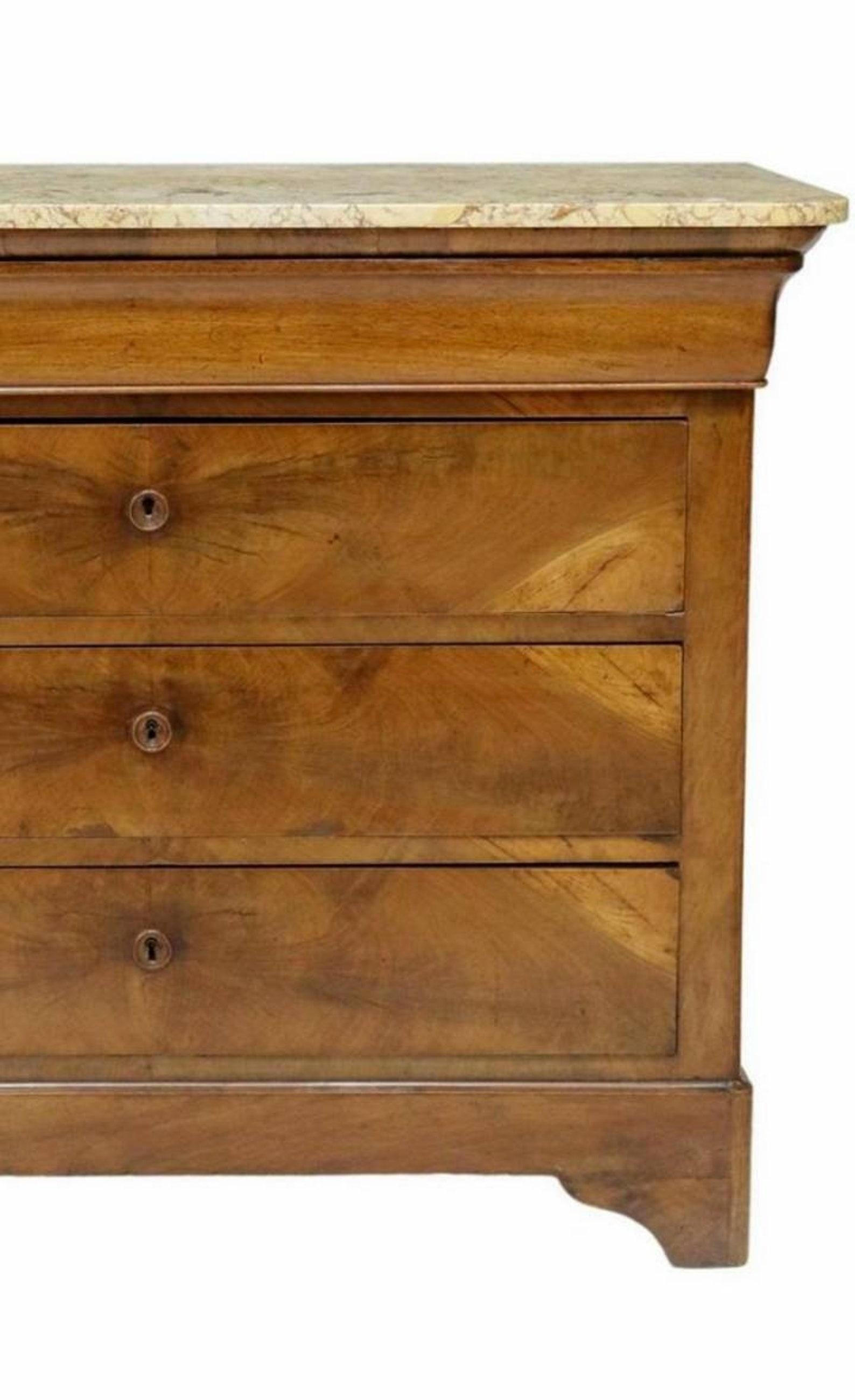 Mid-19th Century French Louis Philippe Period Burled Walnut Commode In Good Condition In Forney, TX