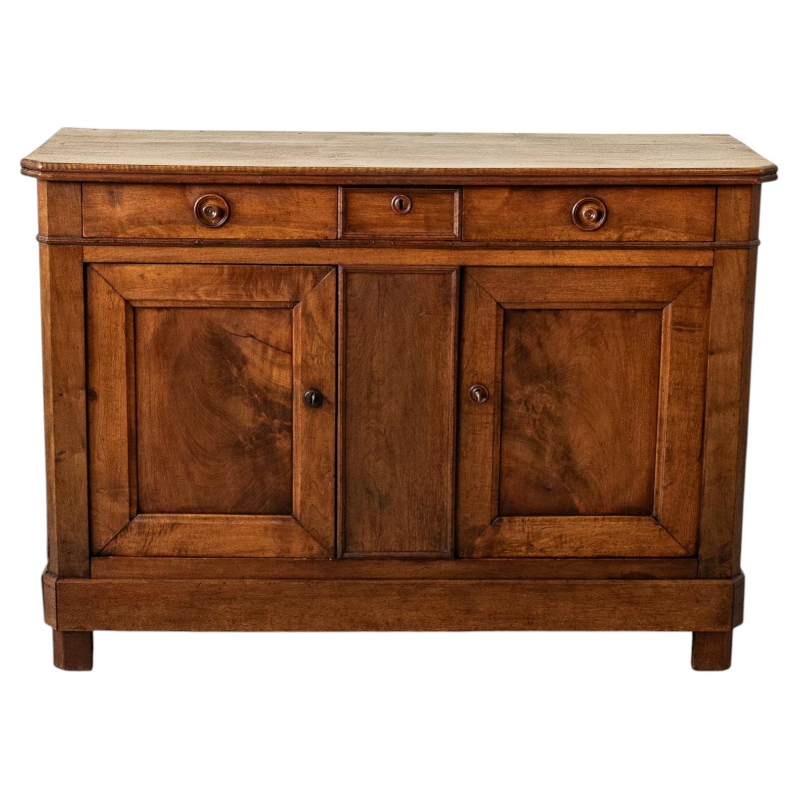 Mid-19th Century French Louis Philippe Period Walnut Buffet, Enfilade, Sideboard