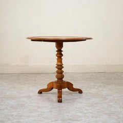 Mid-19th Century French Louis Philippe Period Walnut Gueridon or Pedestal Table