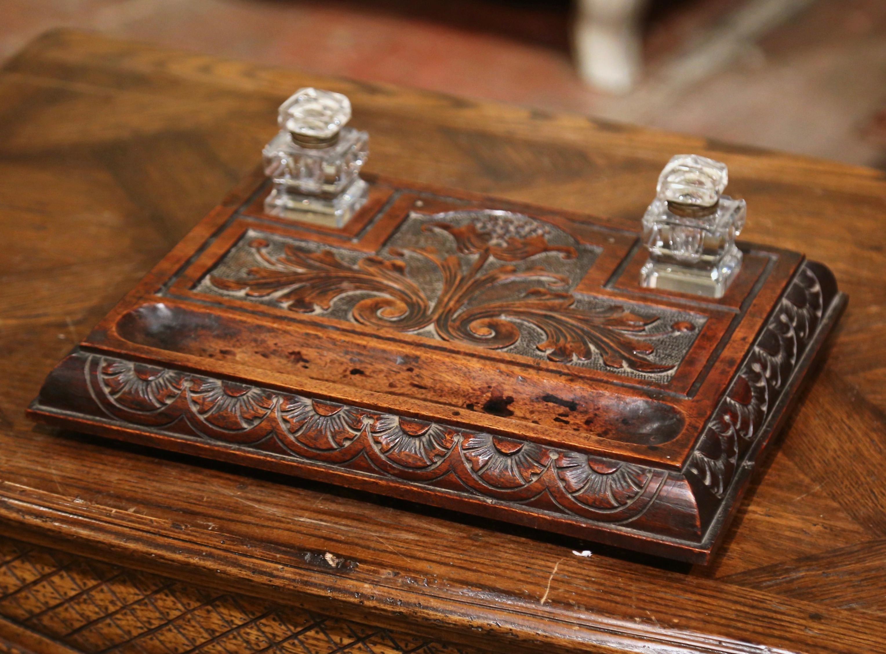 Mid-19th Century French Louis XIII Carved Walnut and Cut Glass Inkwell 1