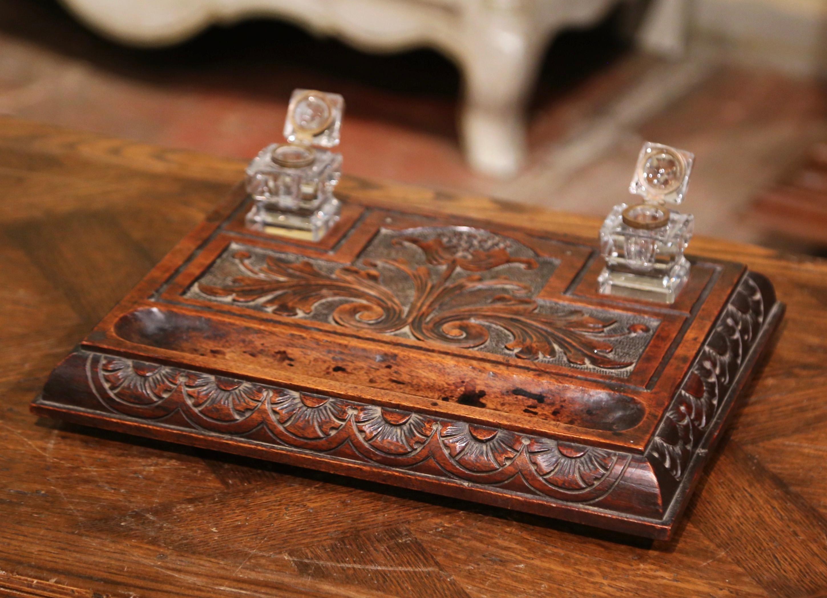 Mid-19th Century French Louis XIII Carved Walnut and Cut Glass Inkwell 2