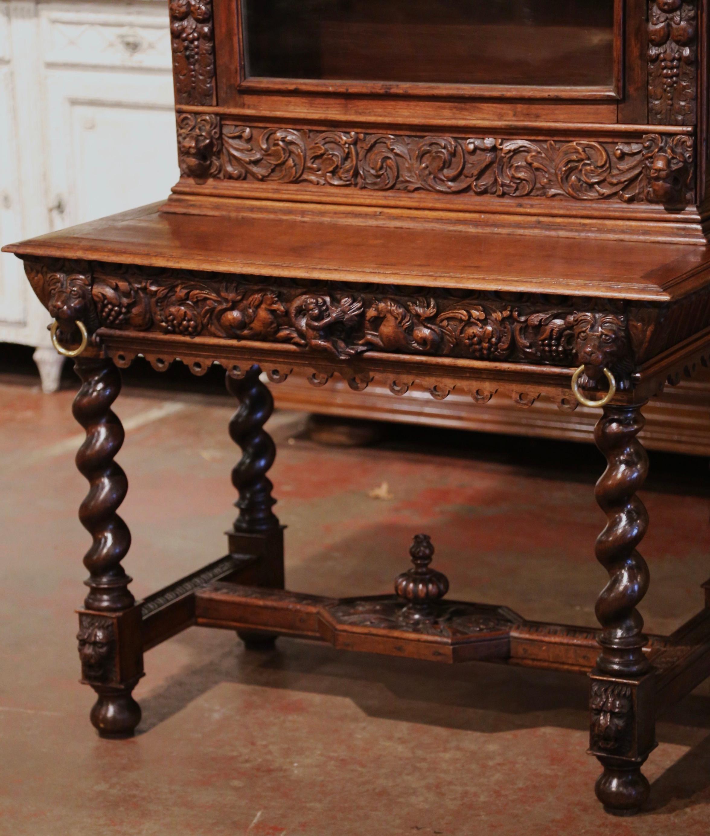 Mid-19th Century French Louis XIII Heavily Carved Oak Secretary Bookcase Desk In Excellent Condition For Sale In Dallas, TX