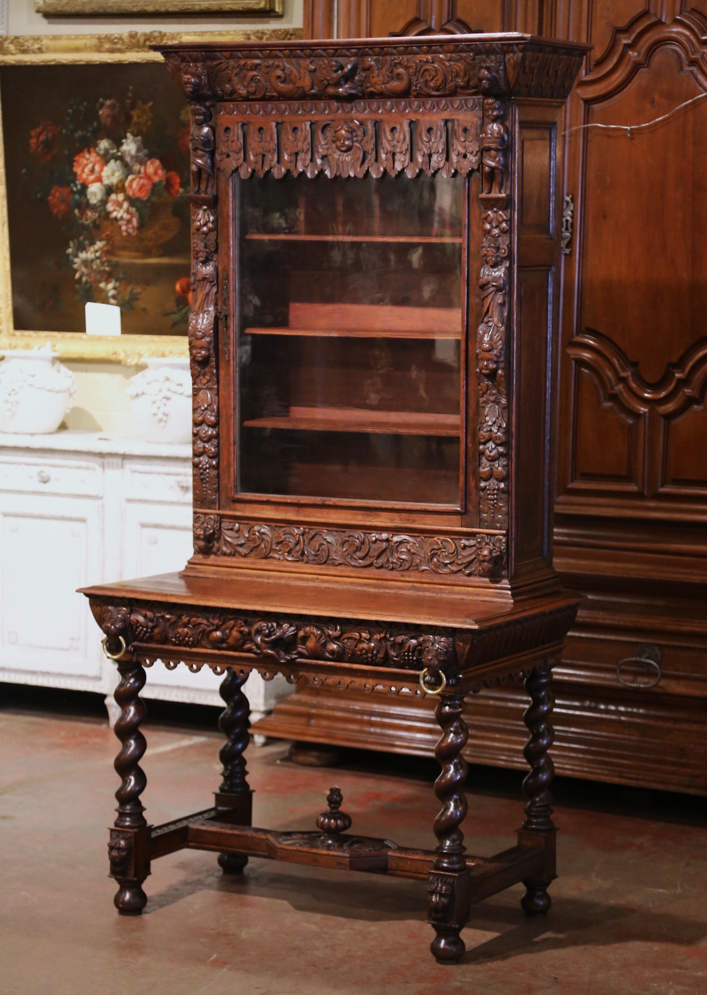 Mid-19th Century French Louis XIII Heavily Carved Oak Secretary Bookcase Desk For Sale 1