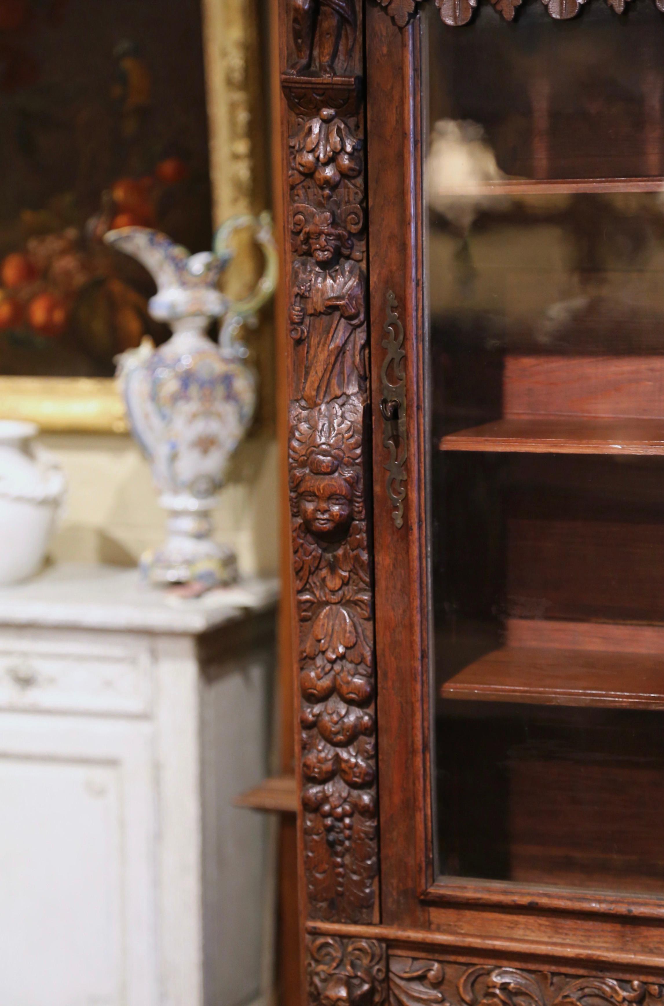Mid-19th Century French Louis XIII Heavily Carved Oak Secretary Bookcase Desk For Sale 3