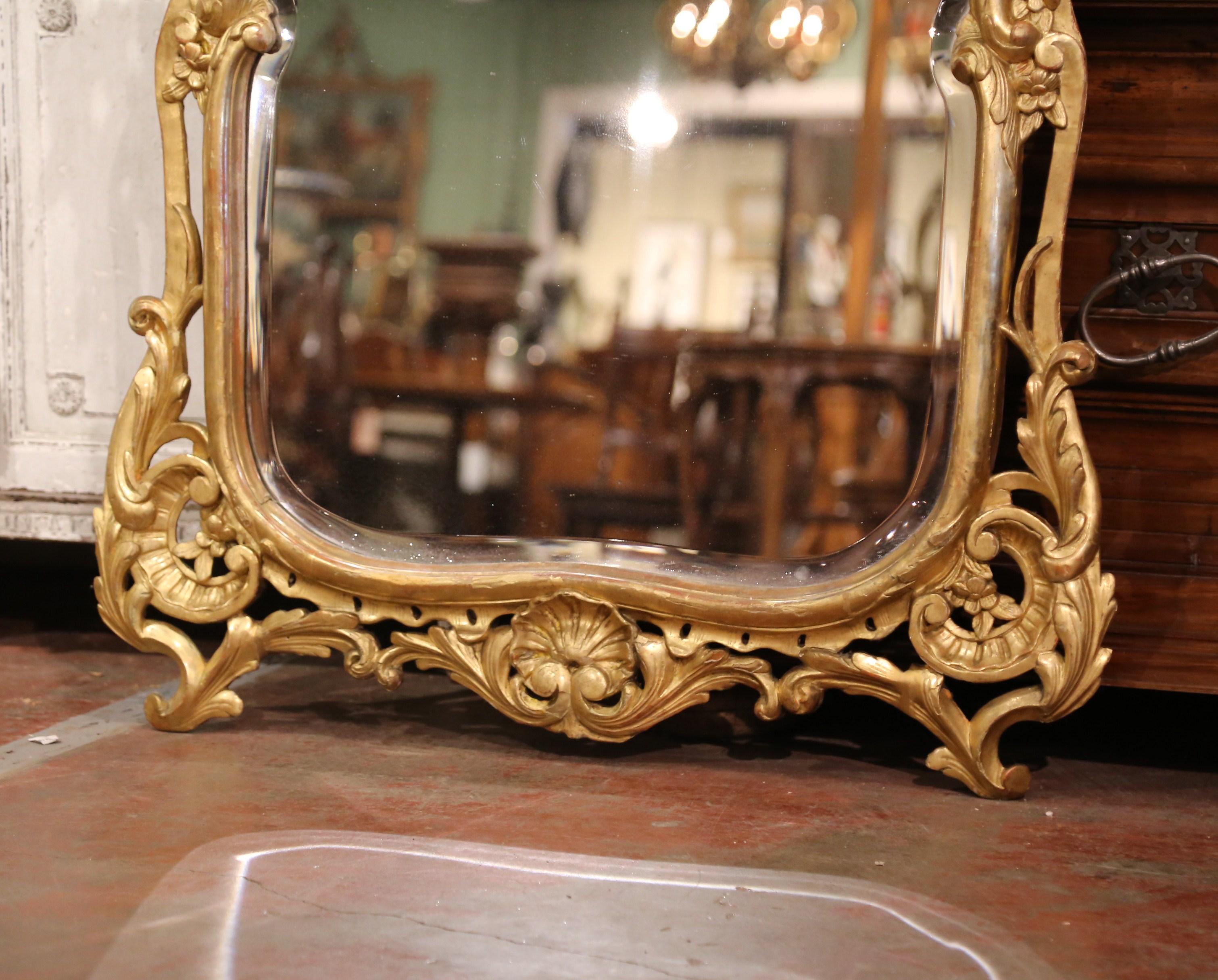 Mid-19th Century French Louis XV Carved Giltwood Wall Mirror from Provence In Excellent Condition In Dallas, TX