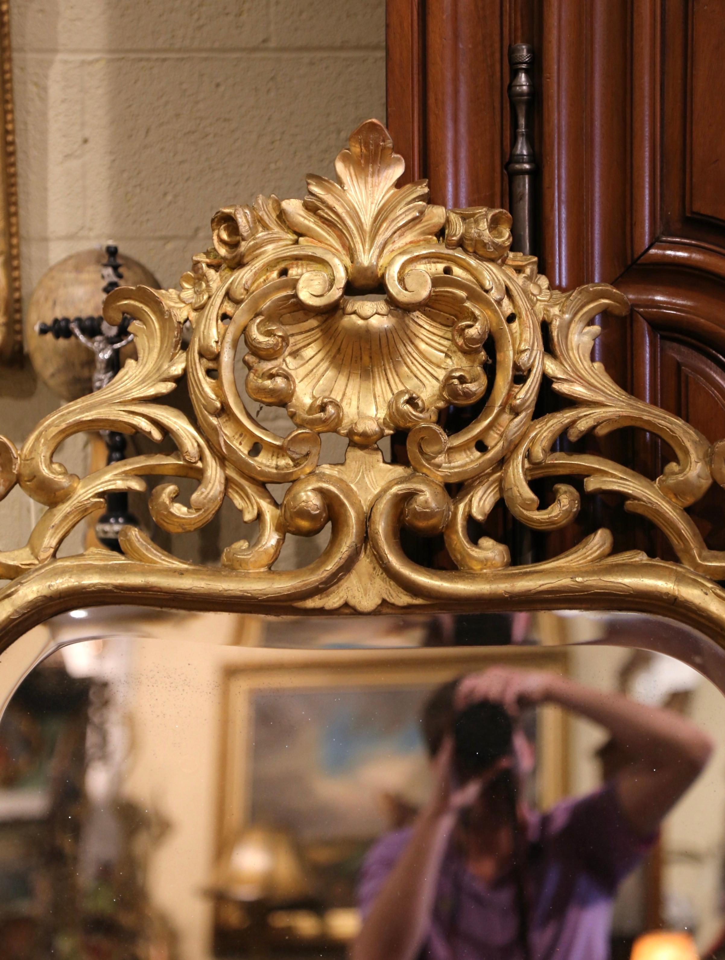 Mid-19th Century French Louis XV Carved Giltwood Wall Mirror from Provence For Sale 1