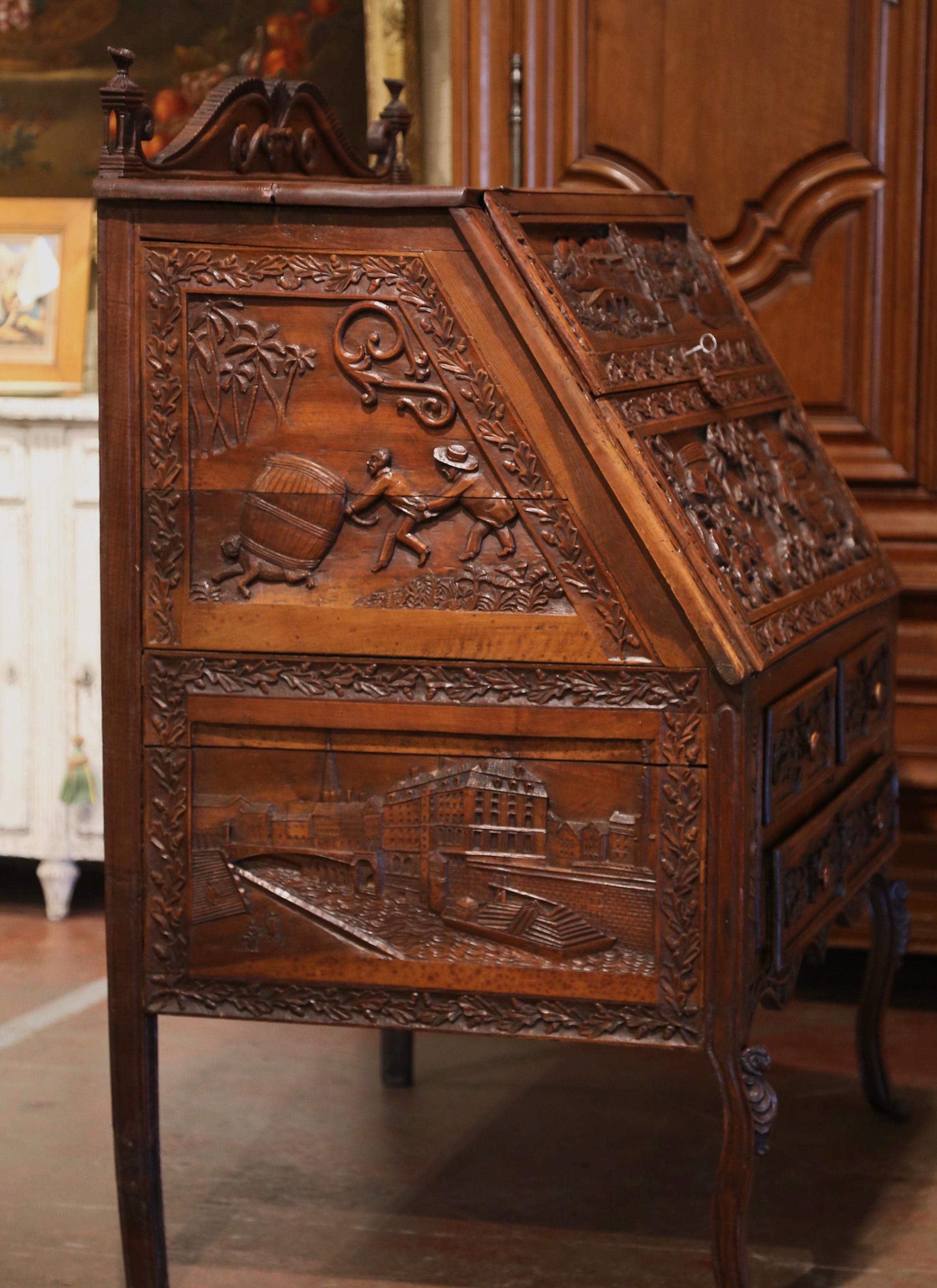 Mitte des 19. Jahrhunderts Französisch Louis XV stark geschnitzter Eichenholz-Schreibtisch Sekretär im Angebot 9