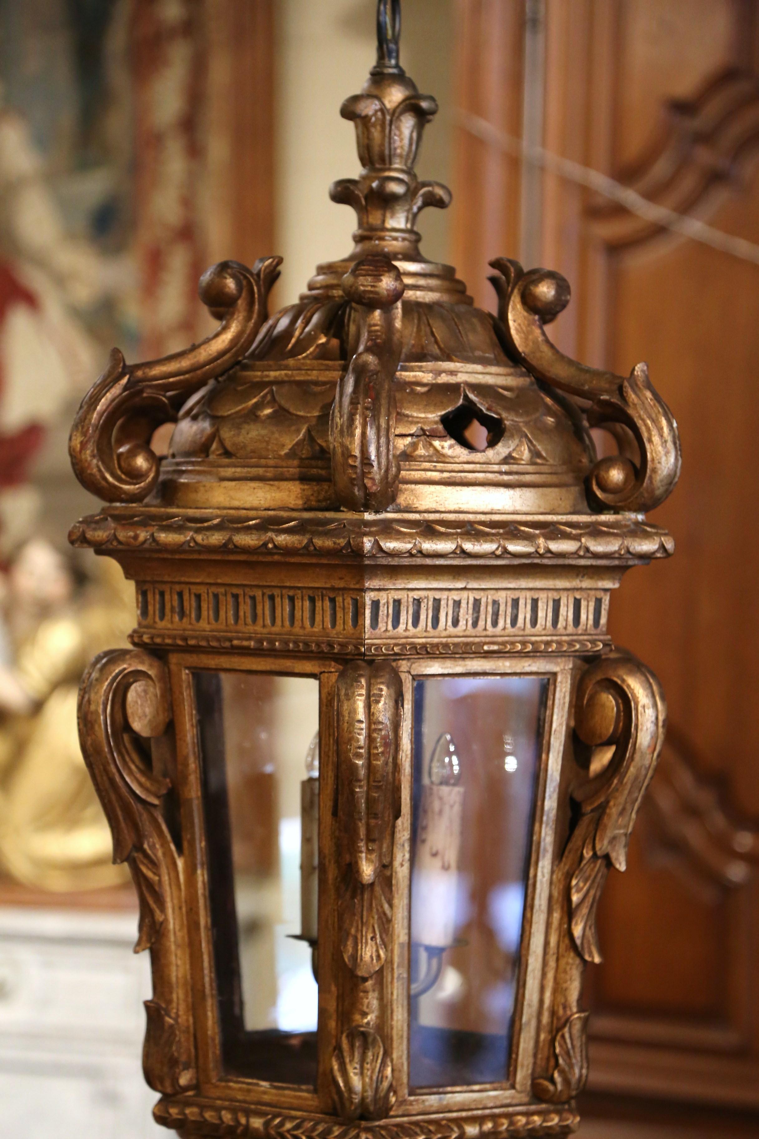 Hand-Carved Mid-19th Century French Louis XV Rococo Carved Giltwood Three-Light Lantern For Sale