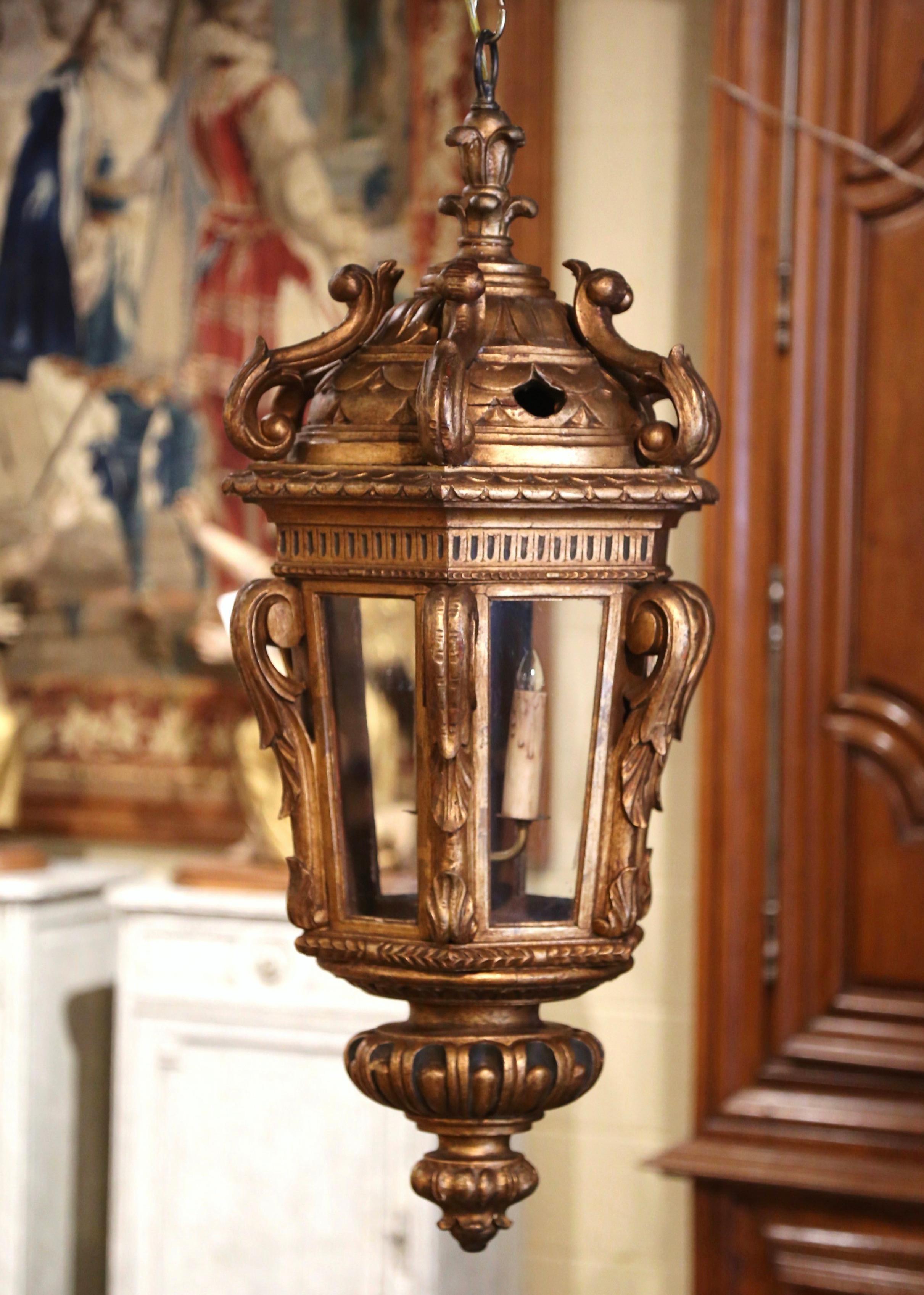 Mid-19th Century French Louis XV Rococo Carved Giltwood Three-Light Lantern For Sale 1
