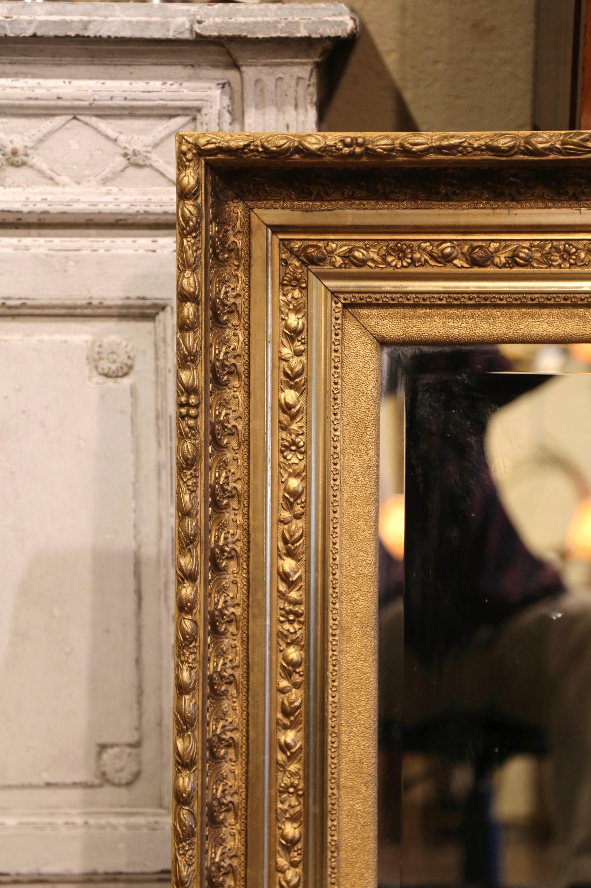 Mid-19th Century French Louis XVI Carved Giltwood Wall Mirror with Beveled Glass 2