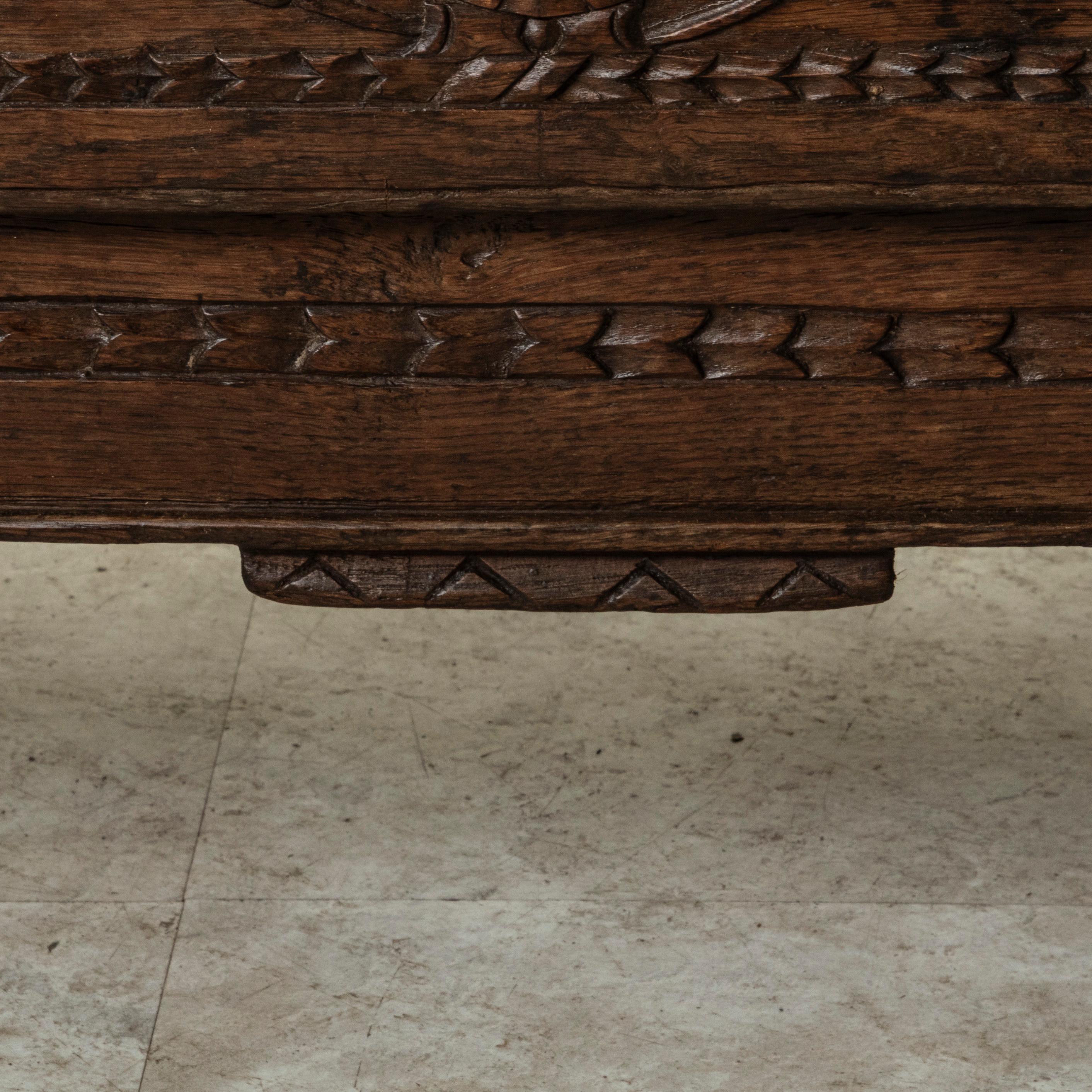 Mid-19th Century French Louis XVI Style Hand Carved Walnut Chest or Commode en vente 6