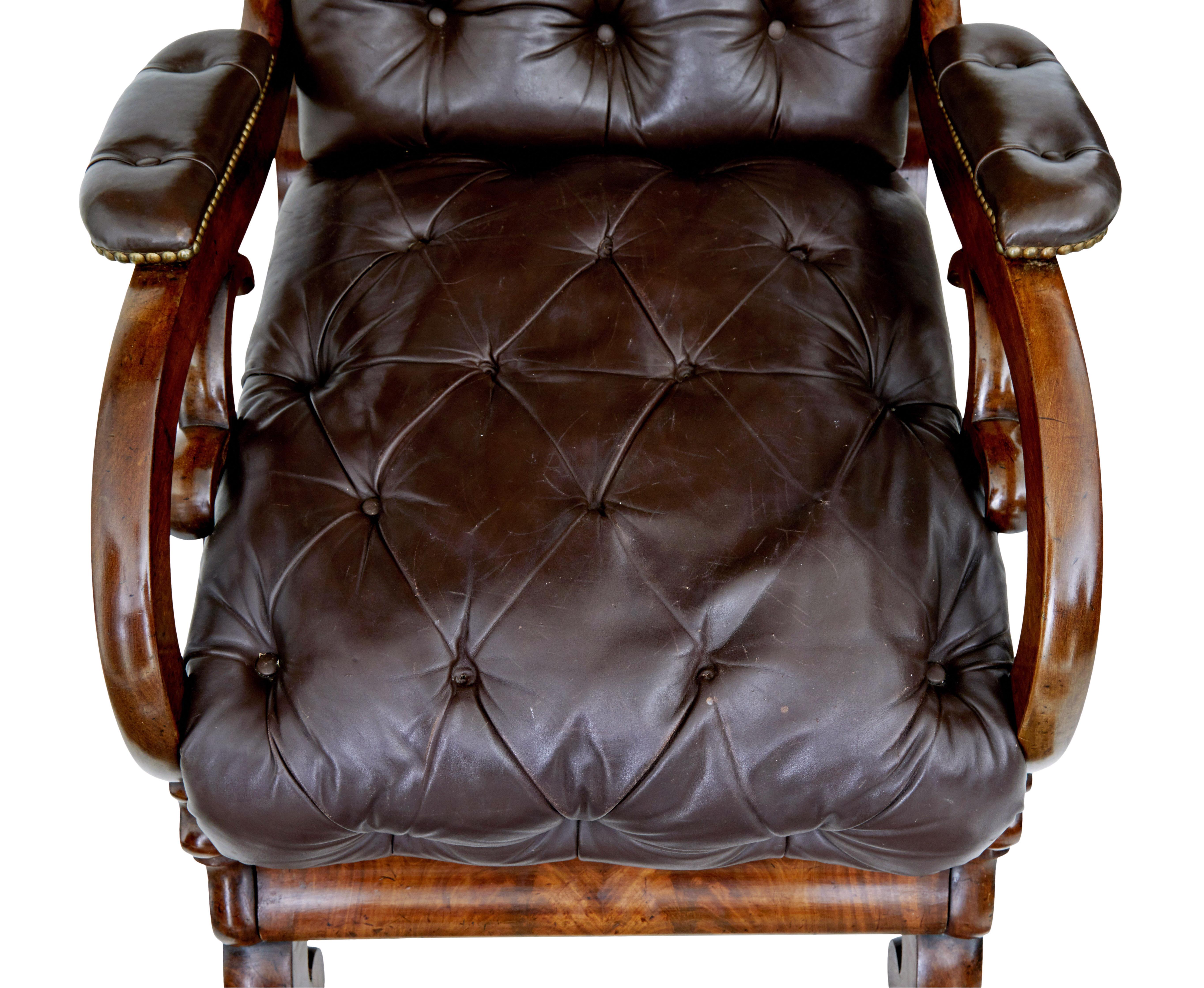 Mid 19th century French mahogany and leather reclining chair For Sale 2