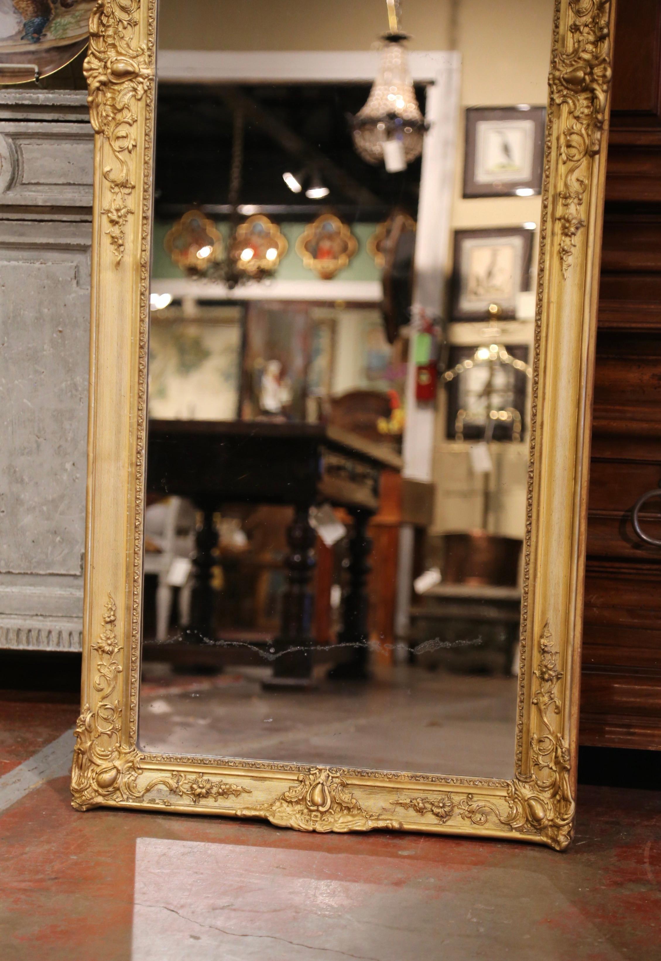 Mid-19th Century French Napoleon III Carved Giltwood Floor Mirror In Excellent Condition In Dallas, TX