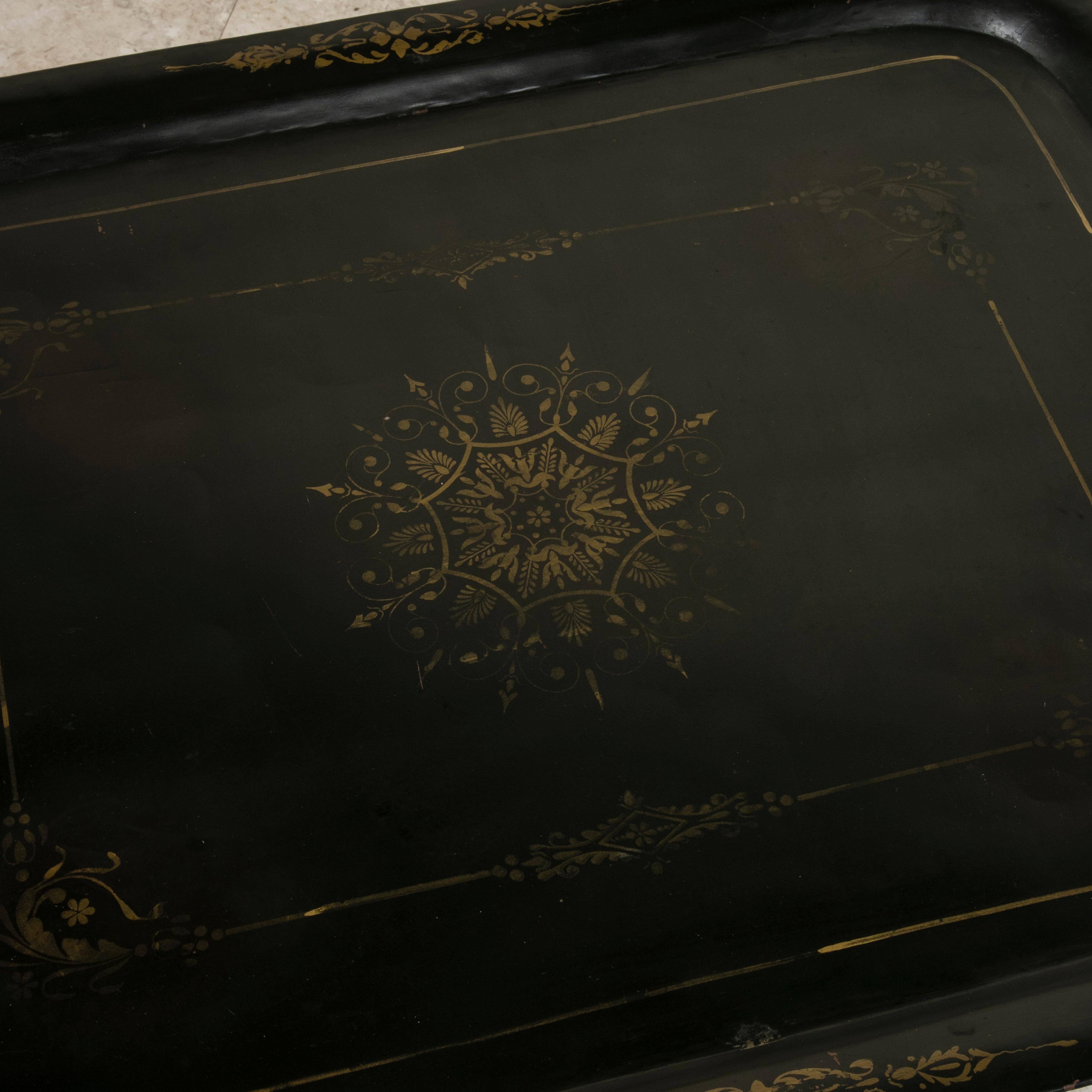 Mid-19th Century French Napoleon III Period Black Tole Tray Coffee Table 3
