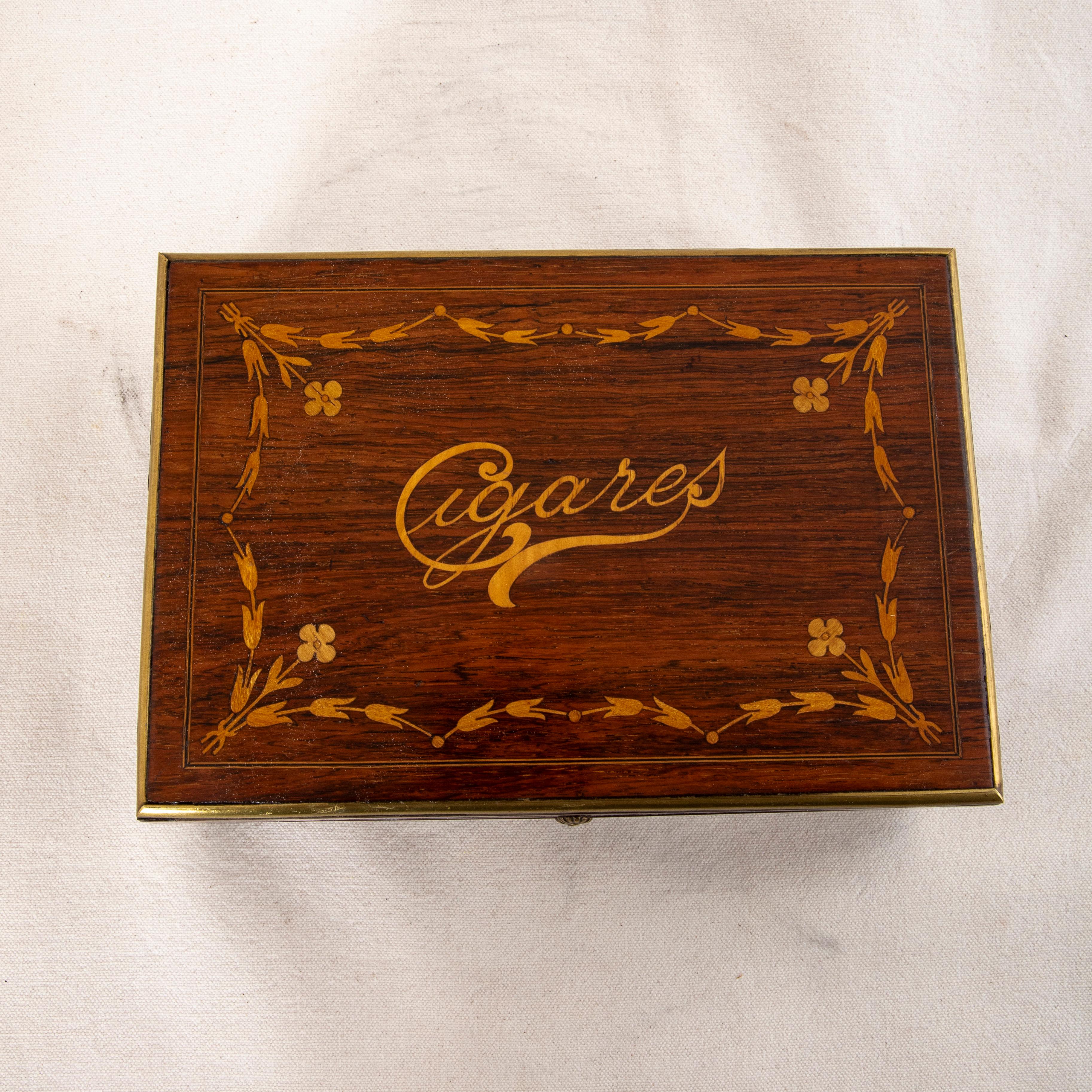 Mid-19th Century French Napoleon III Period Marquetry Cigar Box, Music Box For Sale 5