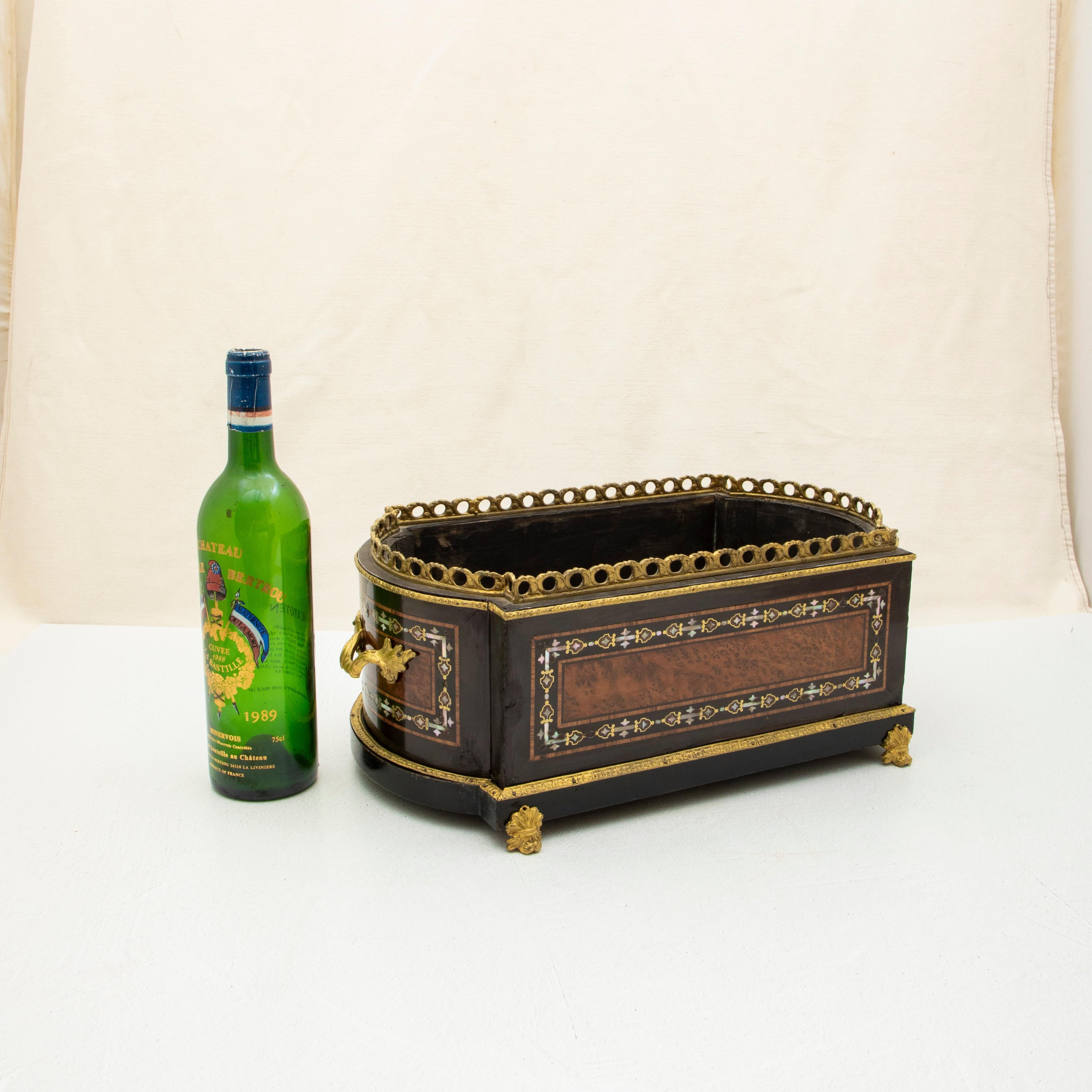 Mid-19th Century French Napoleon III Period Marquetry Jardiniere or Planter 7